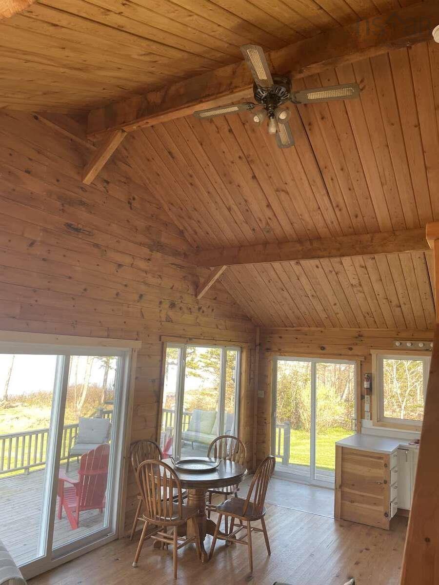 $599,900.00: 1613 Caribou Island Road, Caribou Island