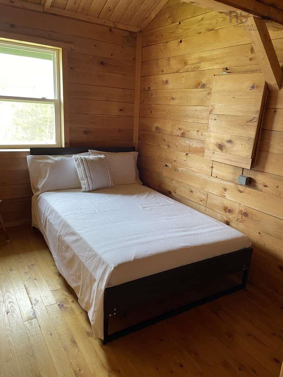 $599,900.00: 1613 Caribou Island Road, Caribou Island