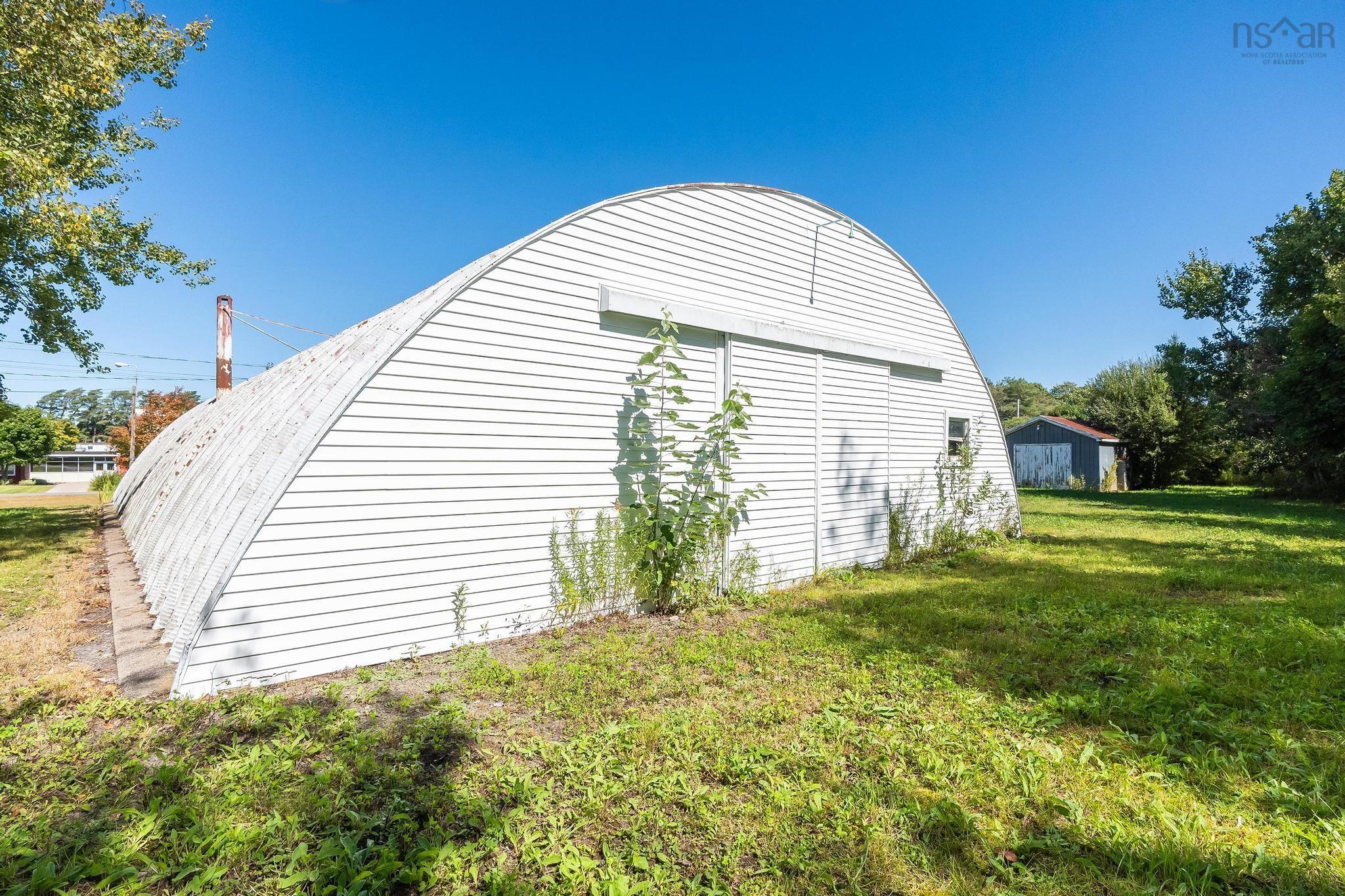 $100,000.00: 11 Middle Road, Lawrencetown