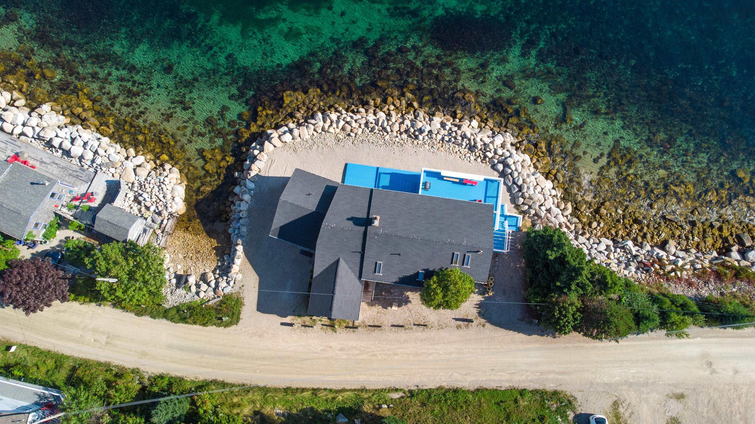 $989,900.00: 501 Mill Cove Shore Rd, Birchy Head