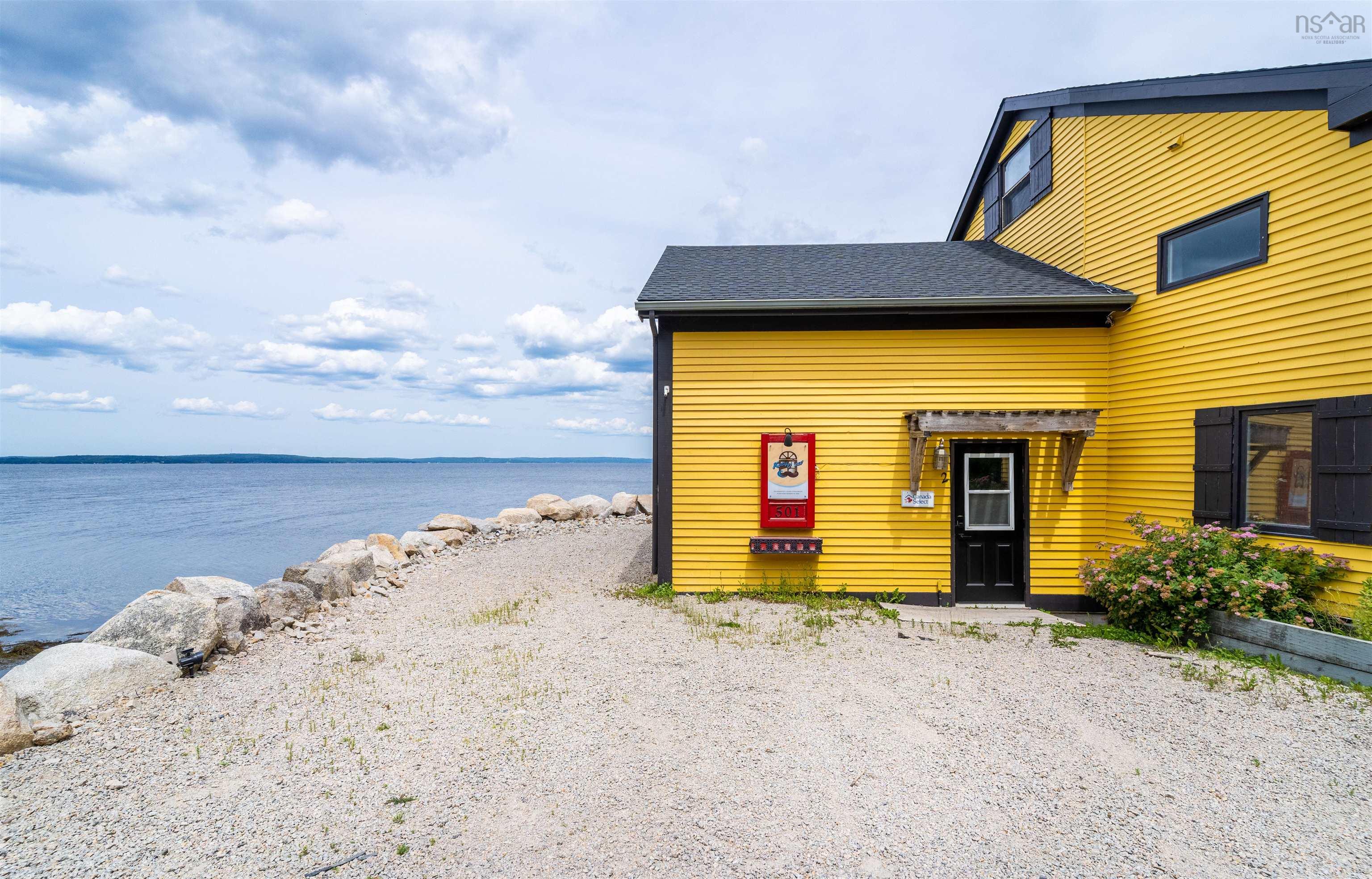 $989,900.00: 501 Mill Cove Shore Rd, Birchy Head