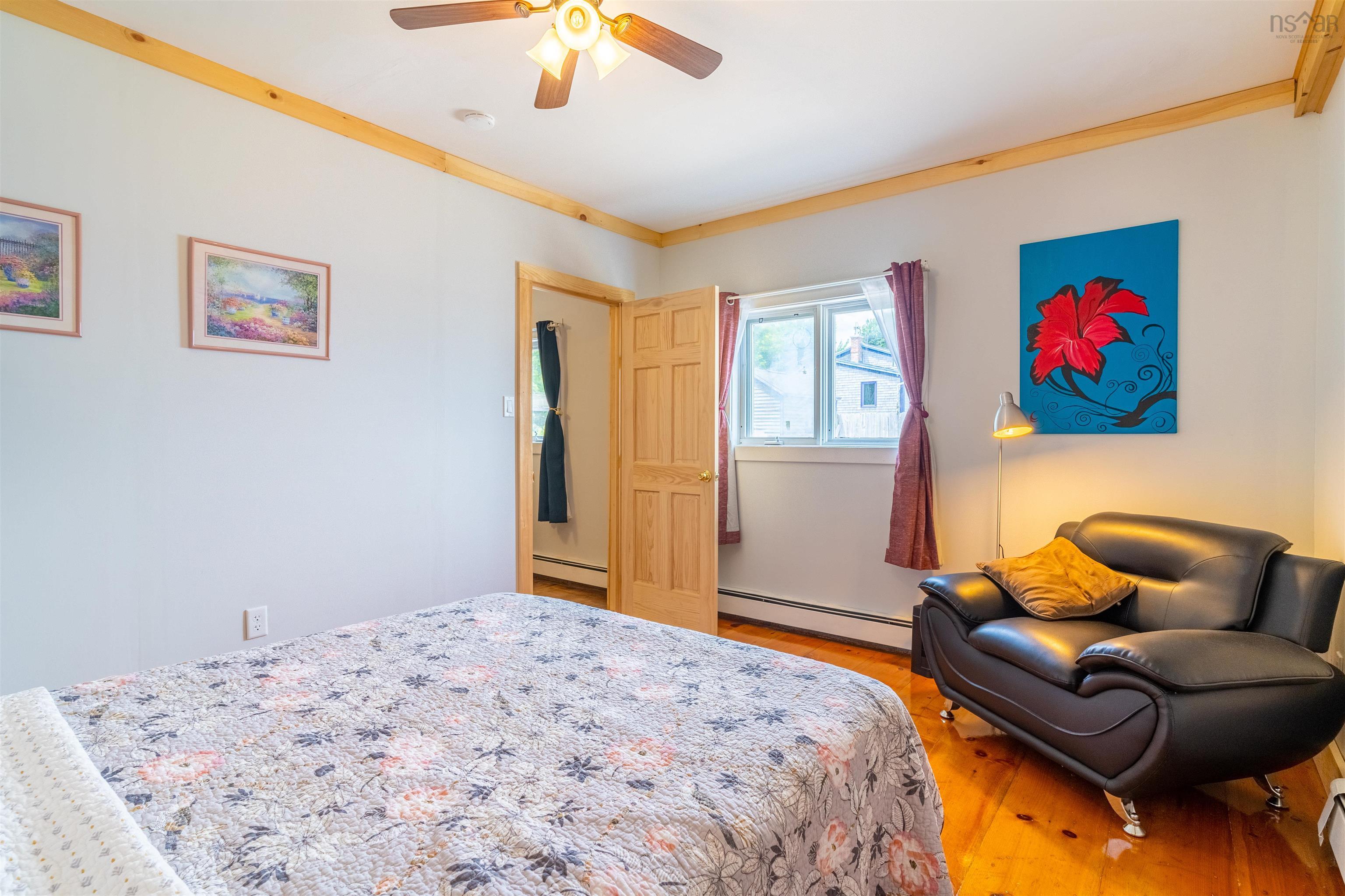 $989,900.00: 501 Mill Cove Shore Rd, Birchy Head