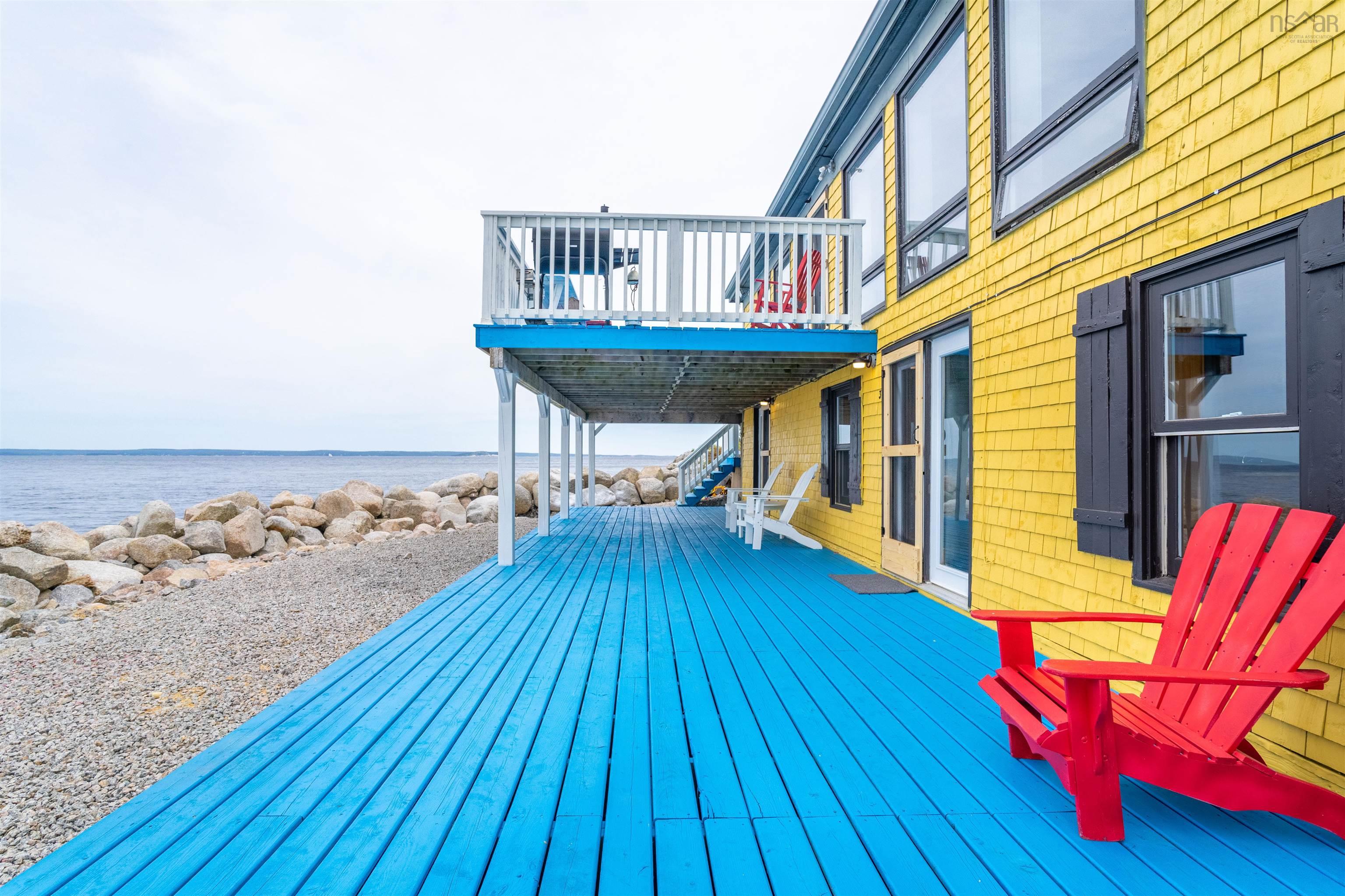 $989,900.00: 501 Mill Cove Shore Rd, Birchy Head