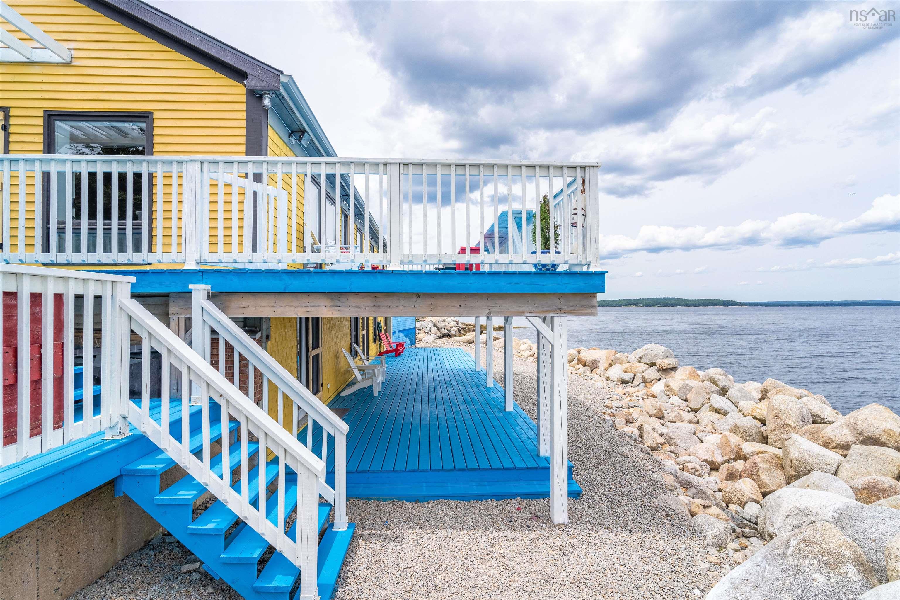 $989,900.00: 501 Mill Cove Shore Rd, Birchy Head
