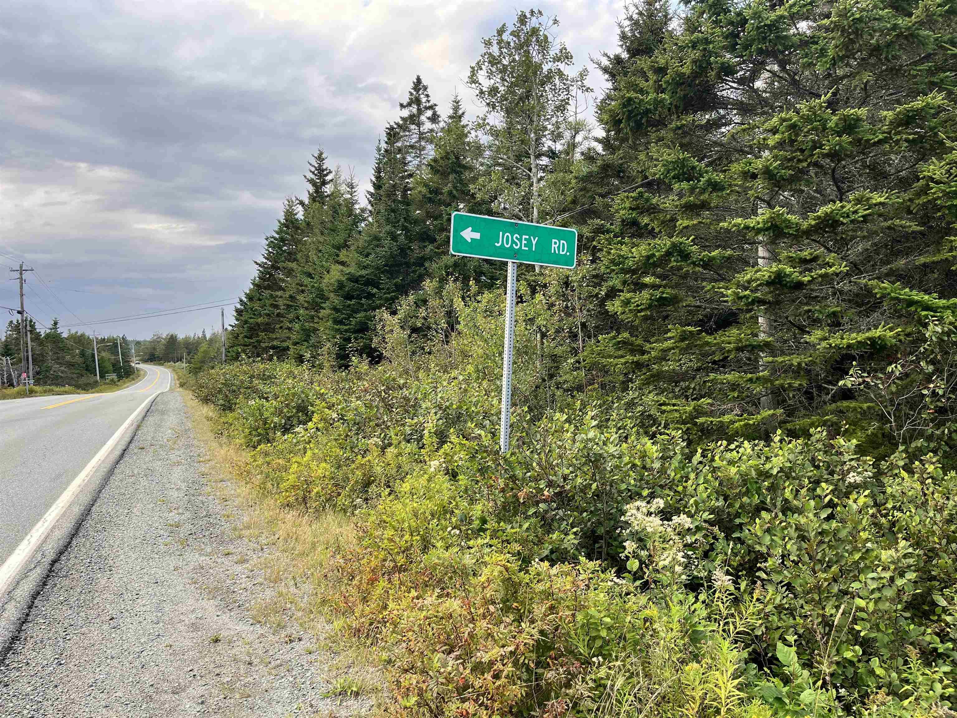 $94,900.00: Highway 7, Spry Bay