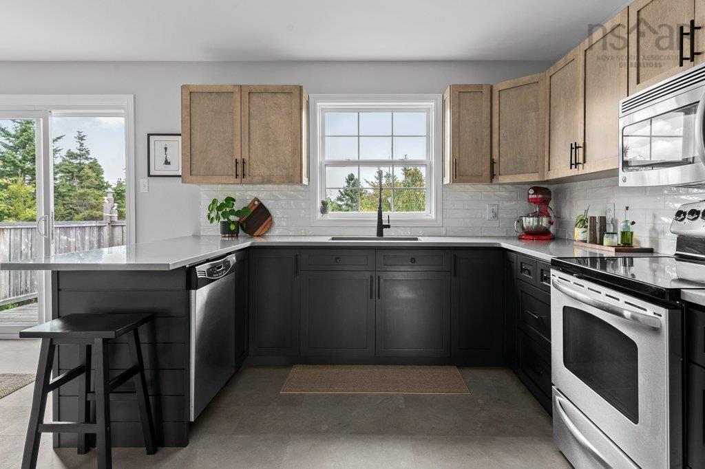 $615,000.00: 139 David Allen Drive, East Lawrencetown