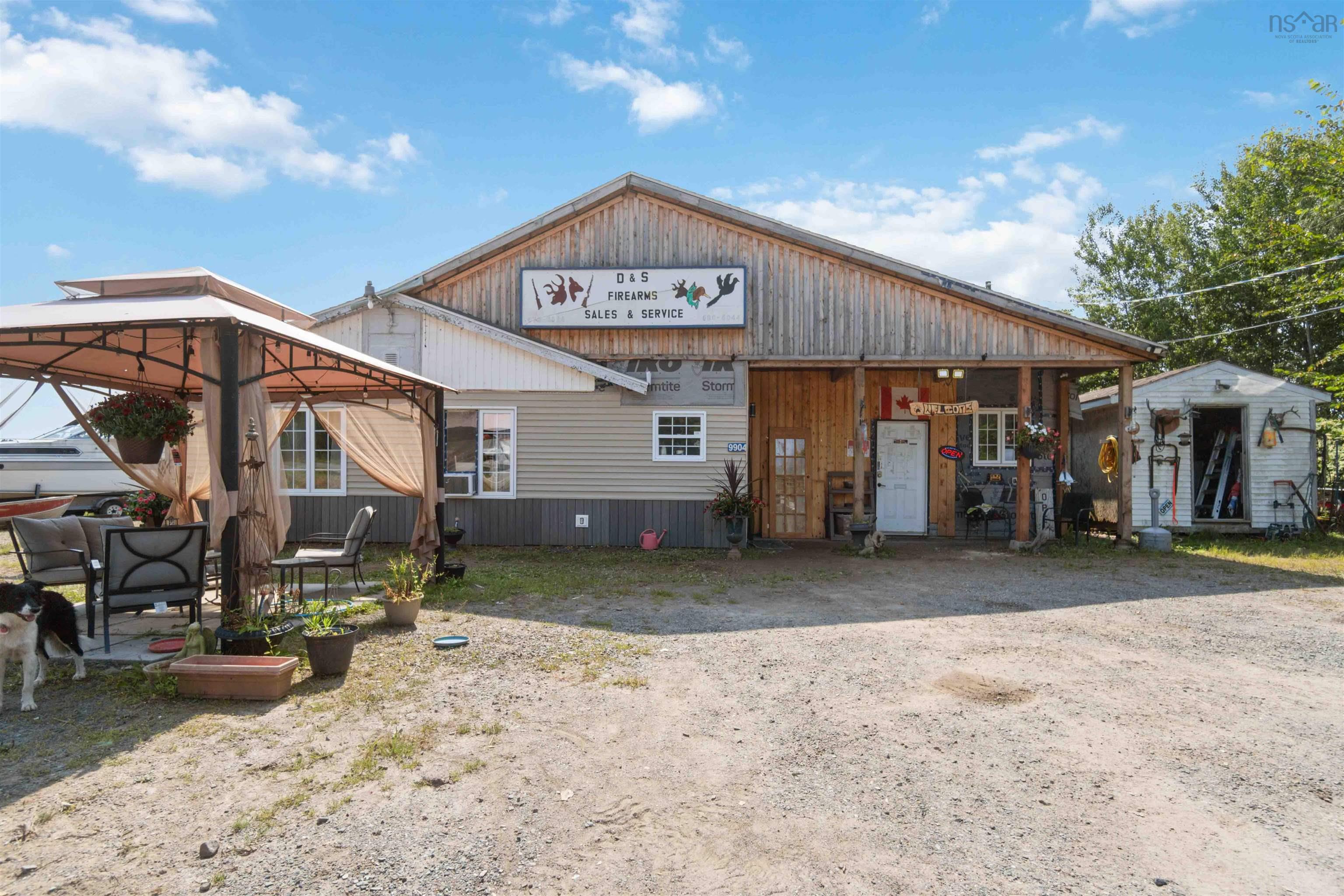 $435,000.00: 9904 Highway 221, Canning