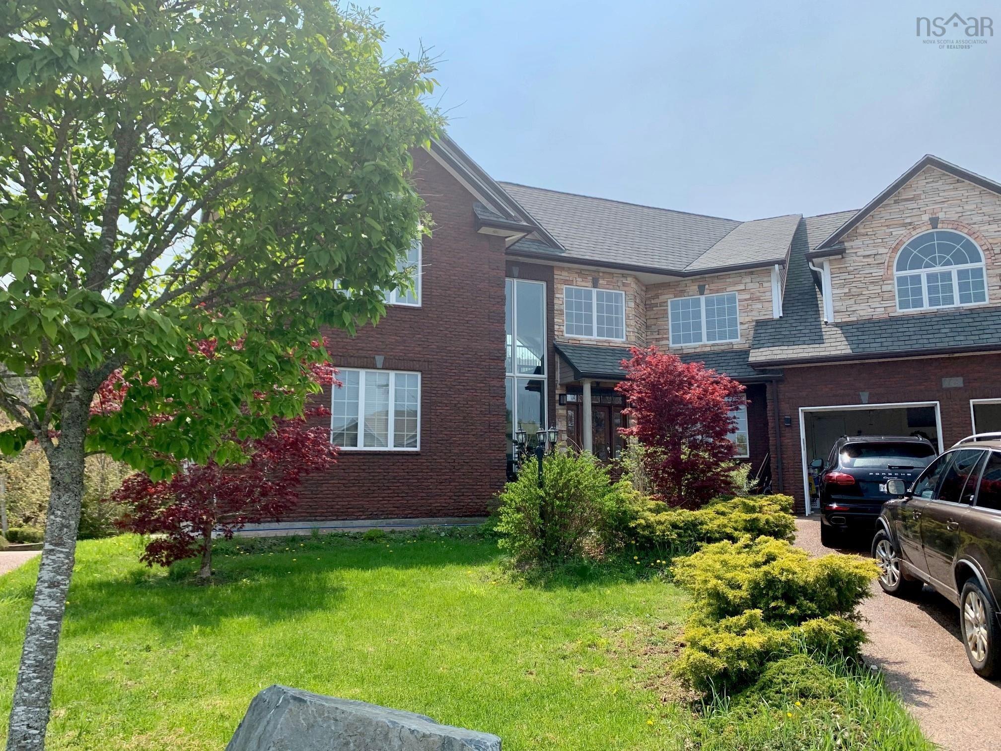 $1,829,900.00: 72 Worthington Place, Bedford