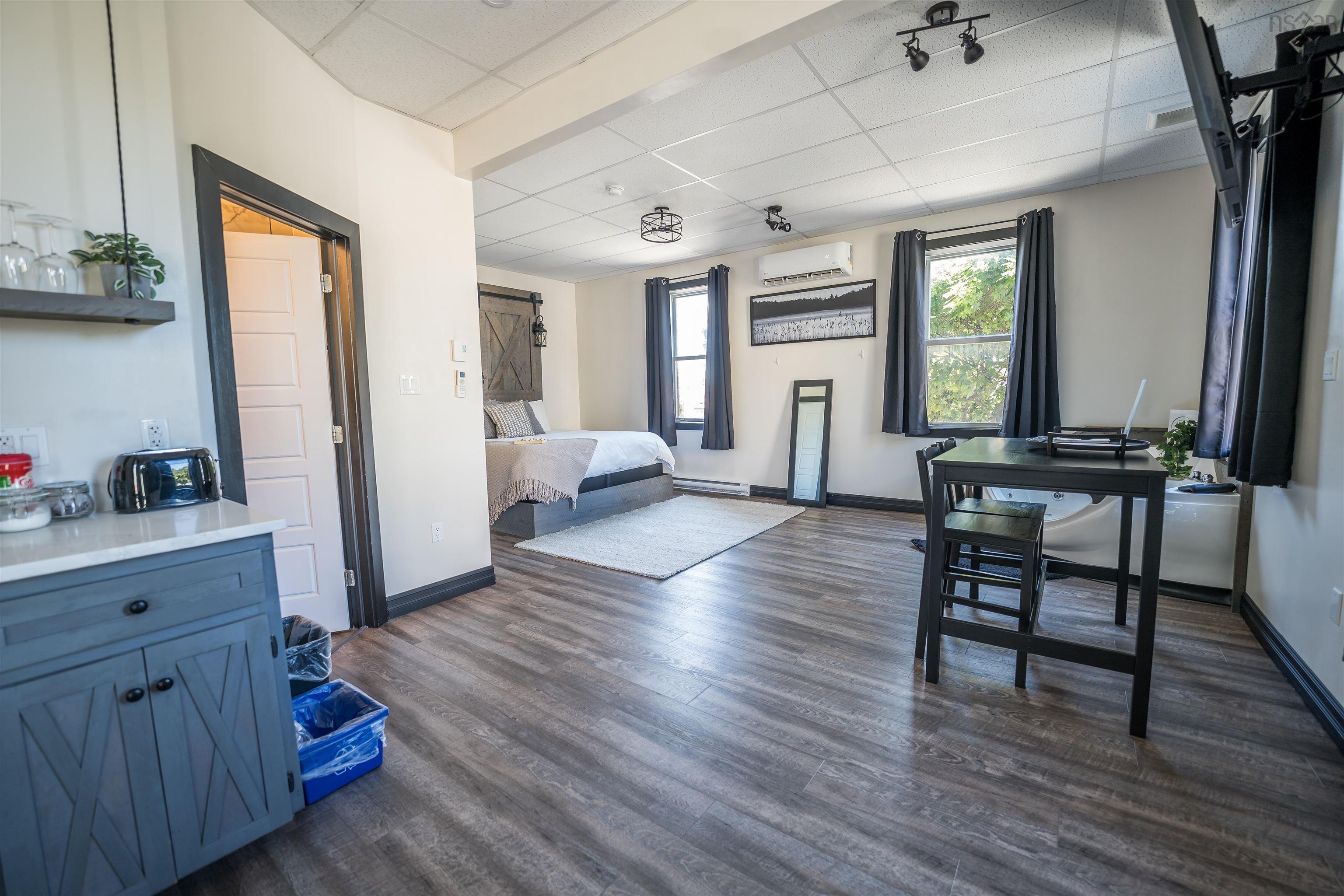 $450,000.00: 1 Jenkins Street, Yarmouth