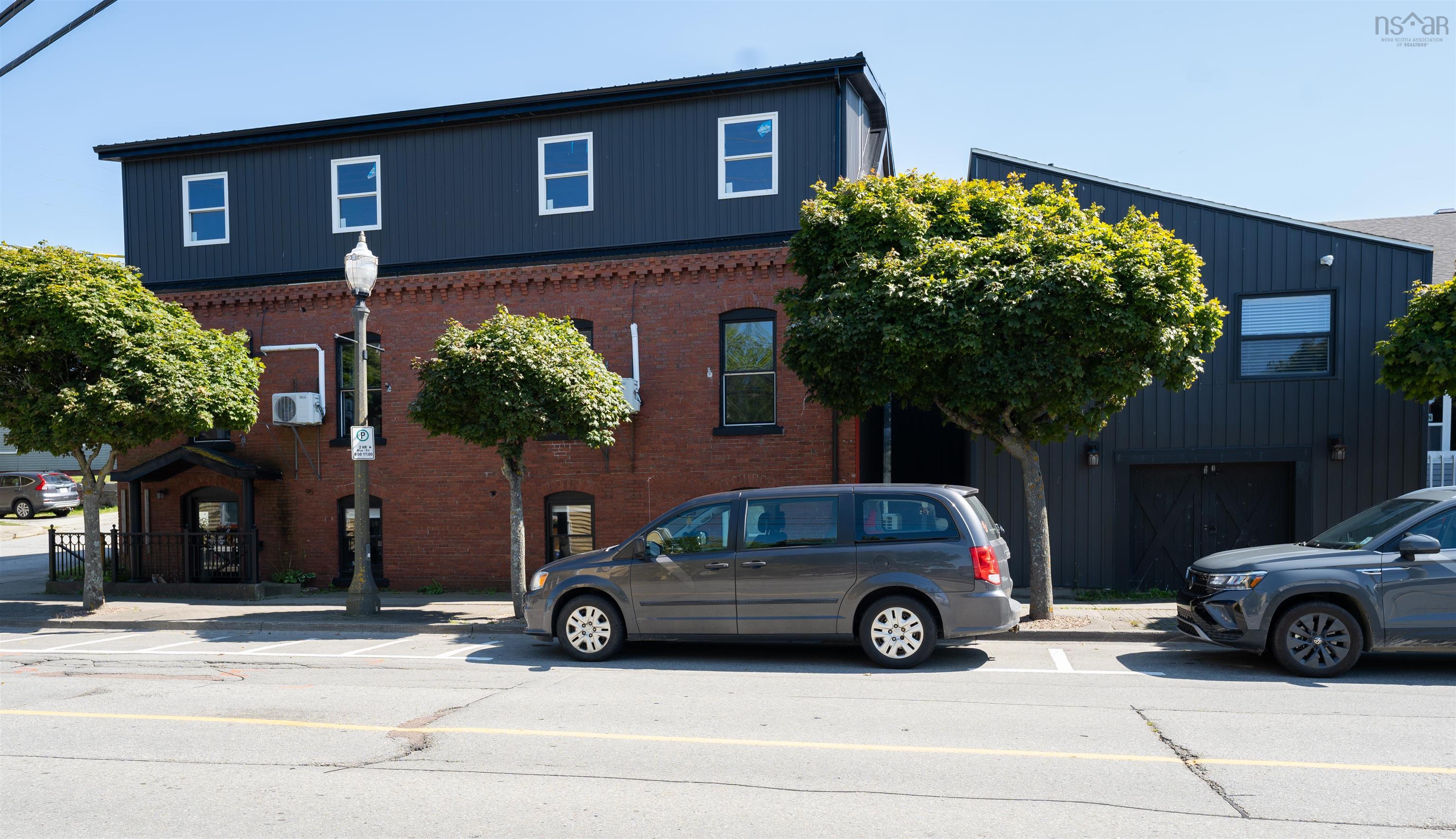 $450,000.00: 1 Jenkins Street, Yarmouth