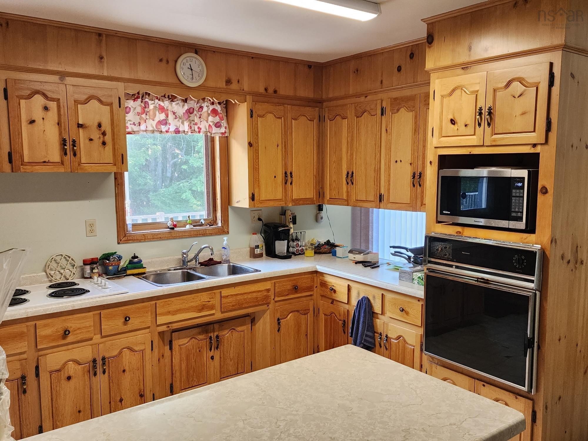 $425,000.00: 875 Beech Hill Road, Beech Hill Farms