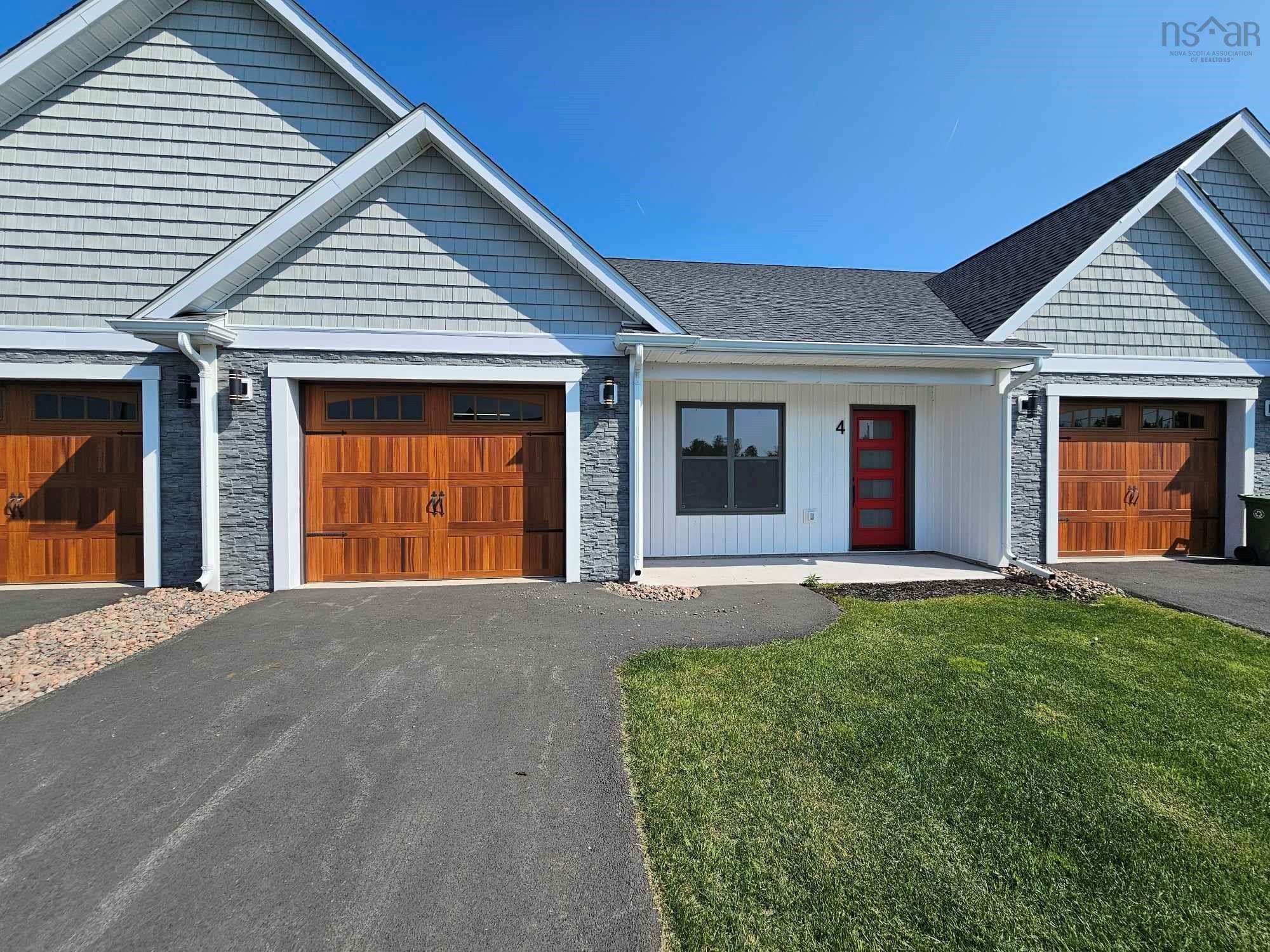 $348,500.00: 4 Livia Meadows Court, Debert