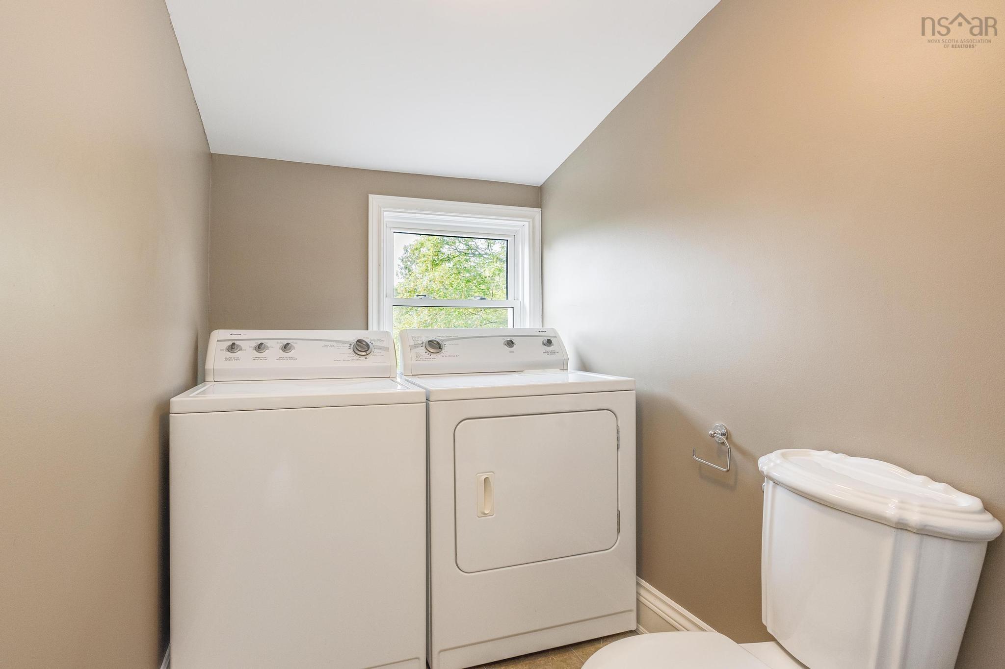 $1,049,000.00: 76 Montague Row, Digby