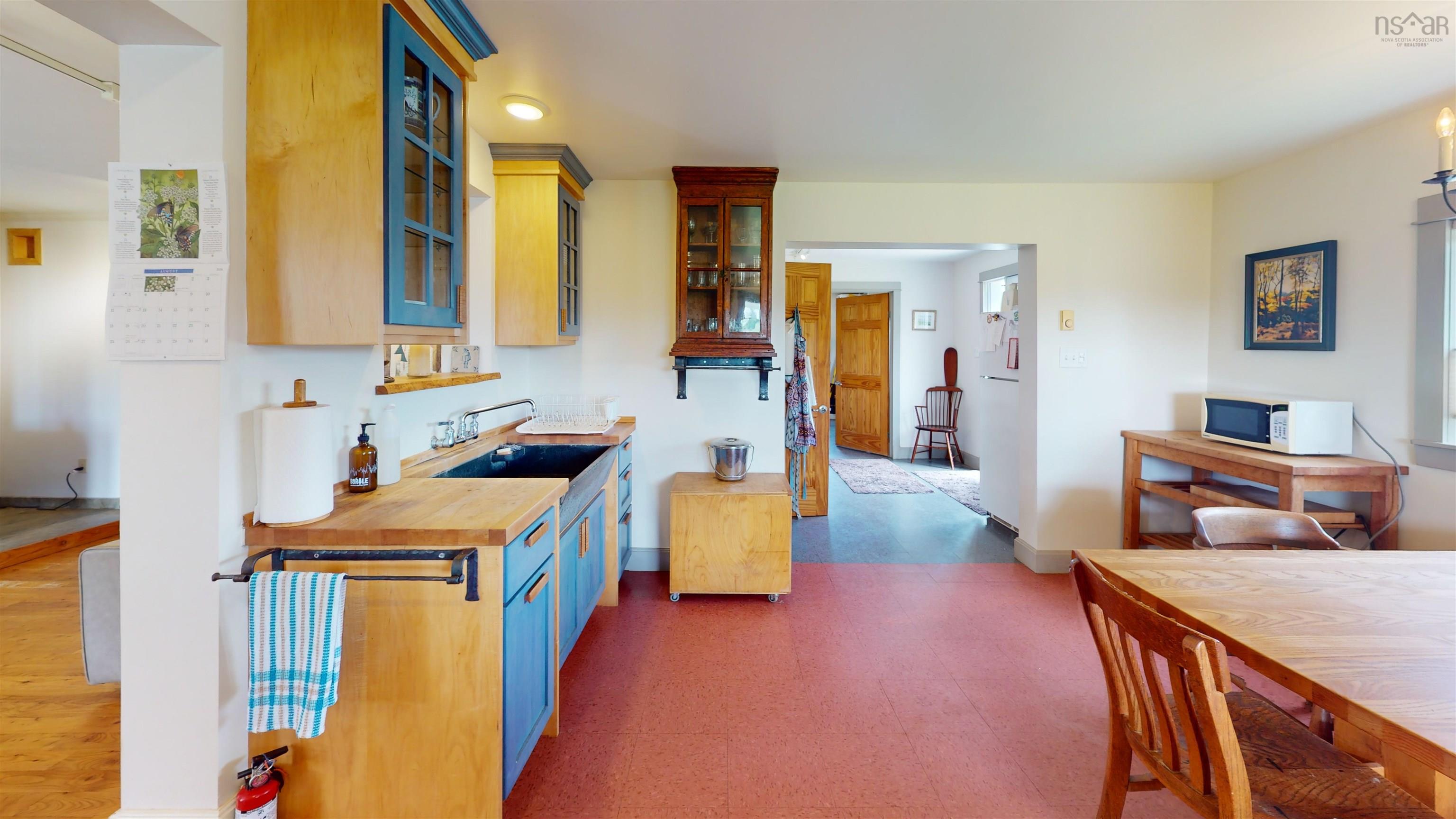 $450,000.00: 803 6 Highway, Marshville