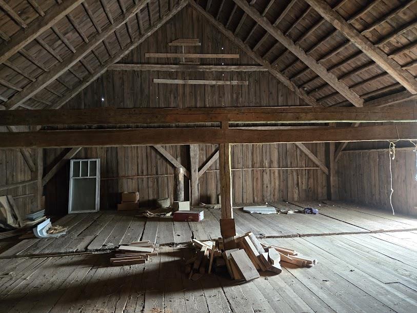 $450,000.00: 803 6 Highway, Marshville