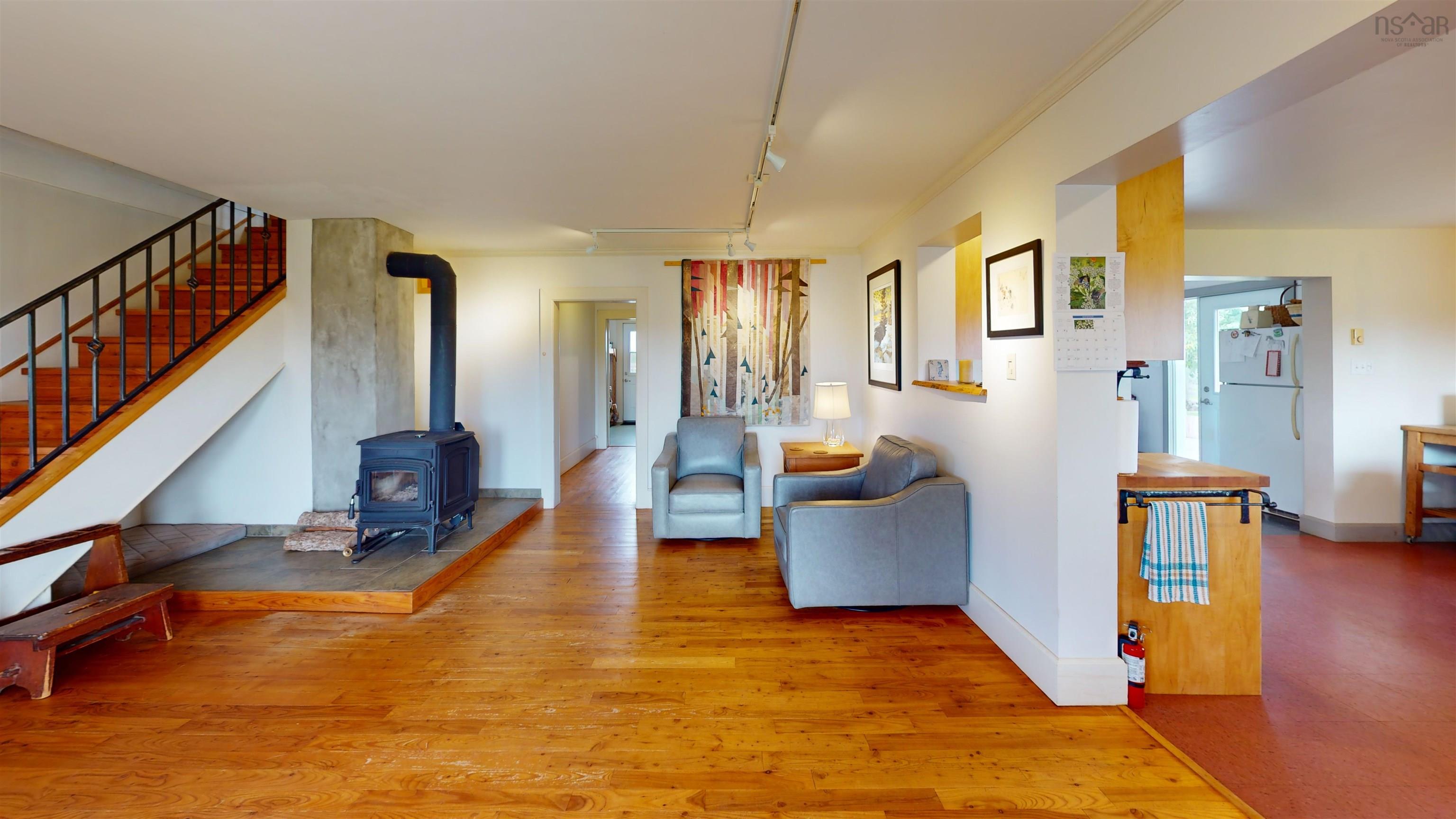 $450,000.00: 803 6 Highway, Marshville