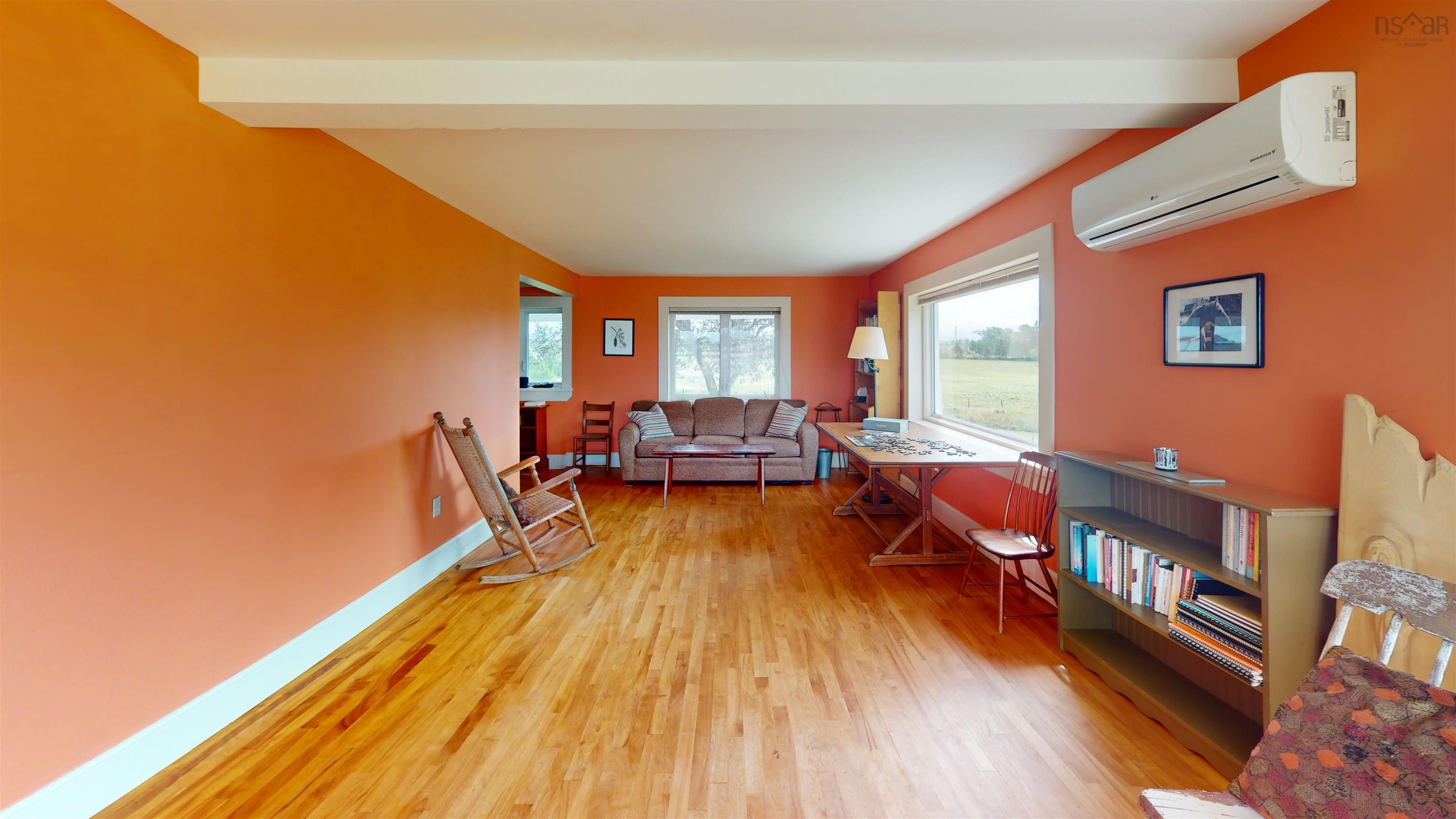 $450,000.00: 803 6 Highway, Marshville