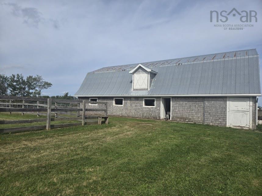 $650,000.00: 803 6 Highway, Marshville