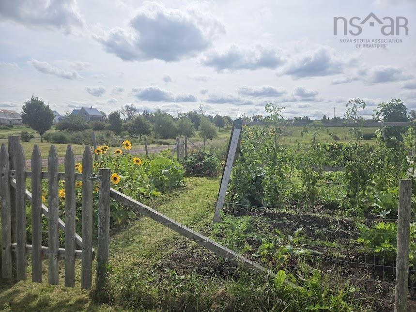 $650,000.00: 803 6 Highway, Marshville