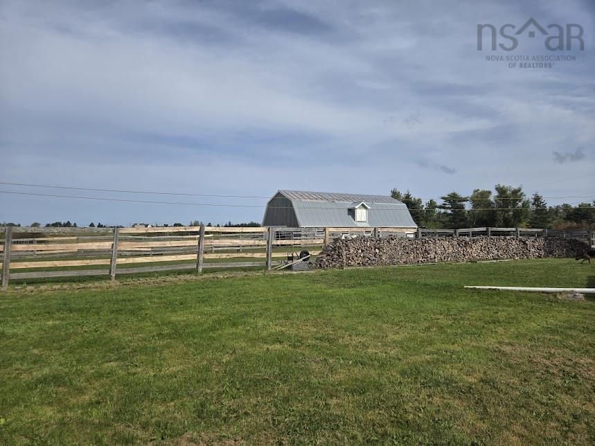 $650,000.00: 803 6 Highway, Marshville