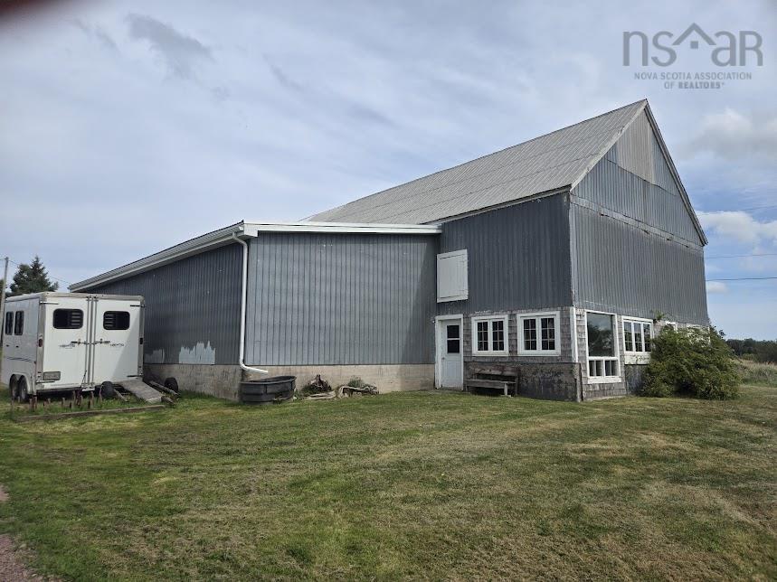 $650,000.00: 803 6 Highway, Marshville