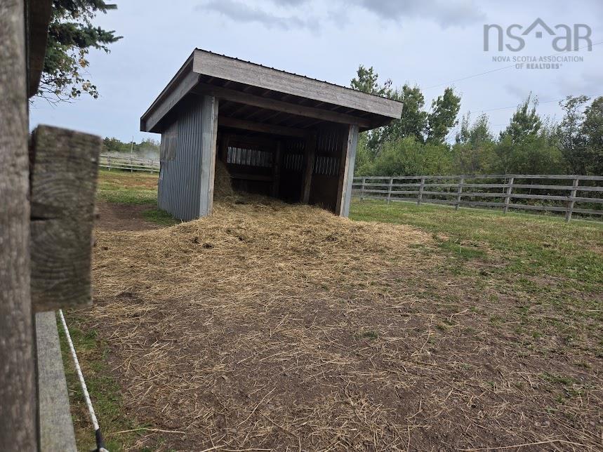 $650,000.00: 803 6 Highway, Marshville
