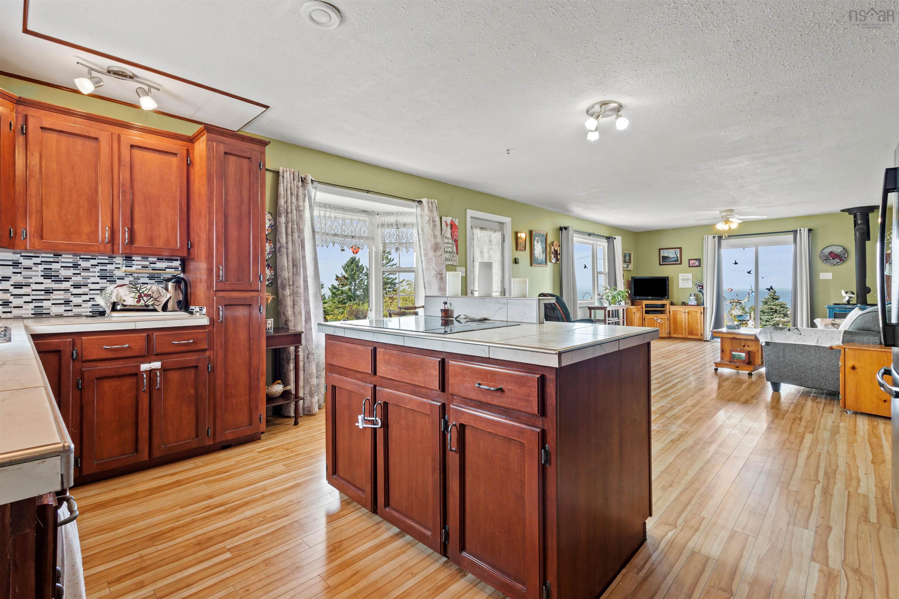 $649,900.00: 316 Brinton Road, Port Lorne
