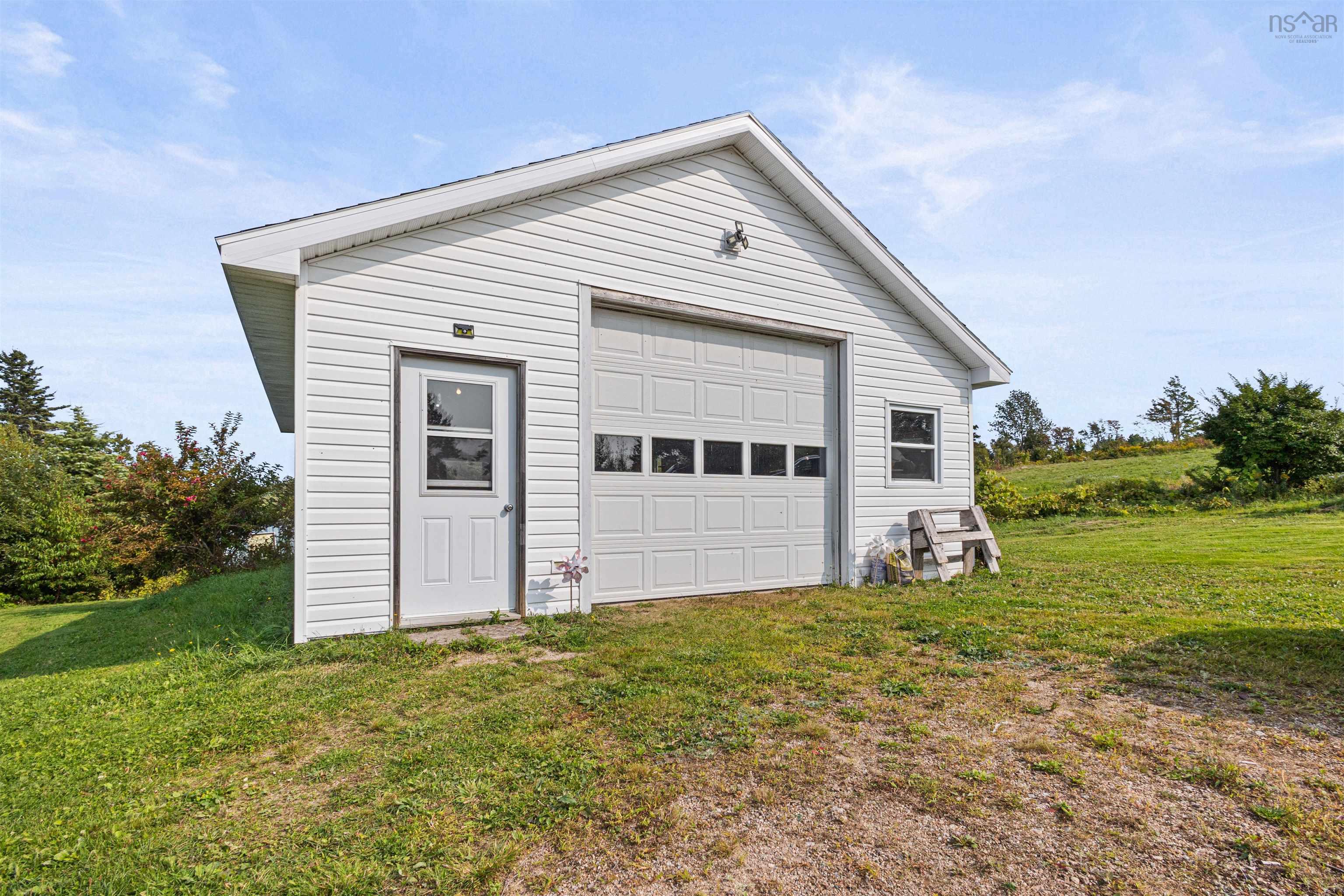 $649,900.00: 316 Brinton Road, Port Lorne