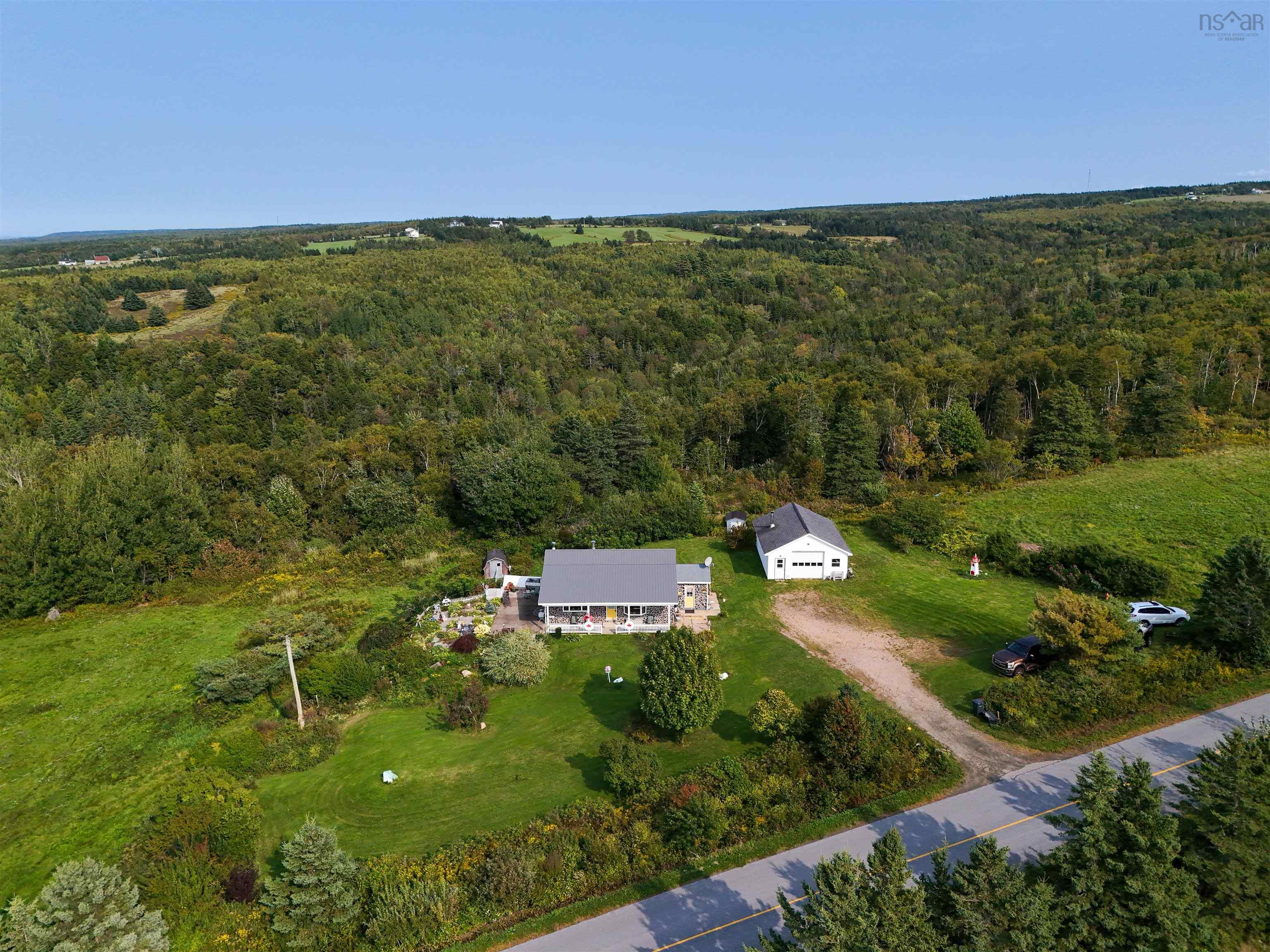 $649,900.00: 316 Brinton Road, Port Lorne