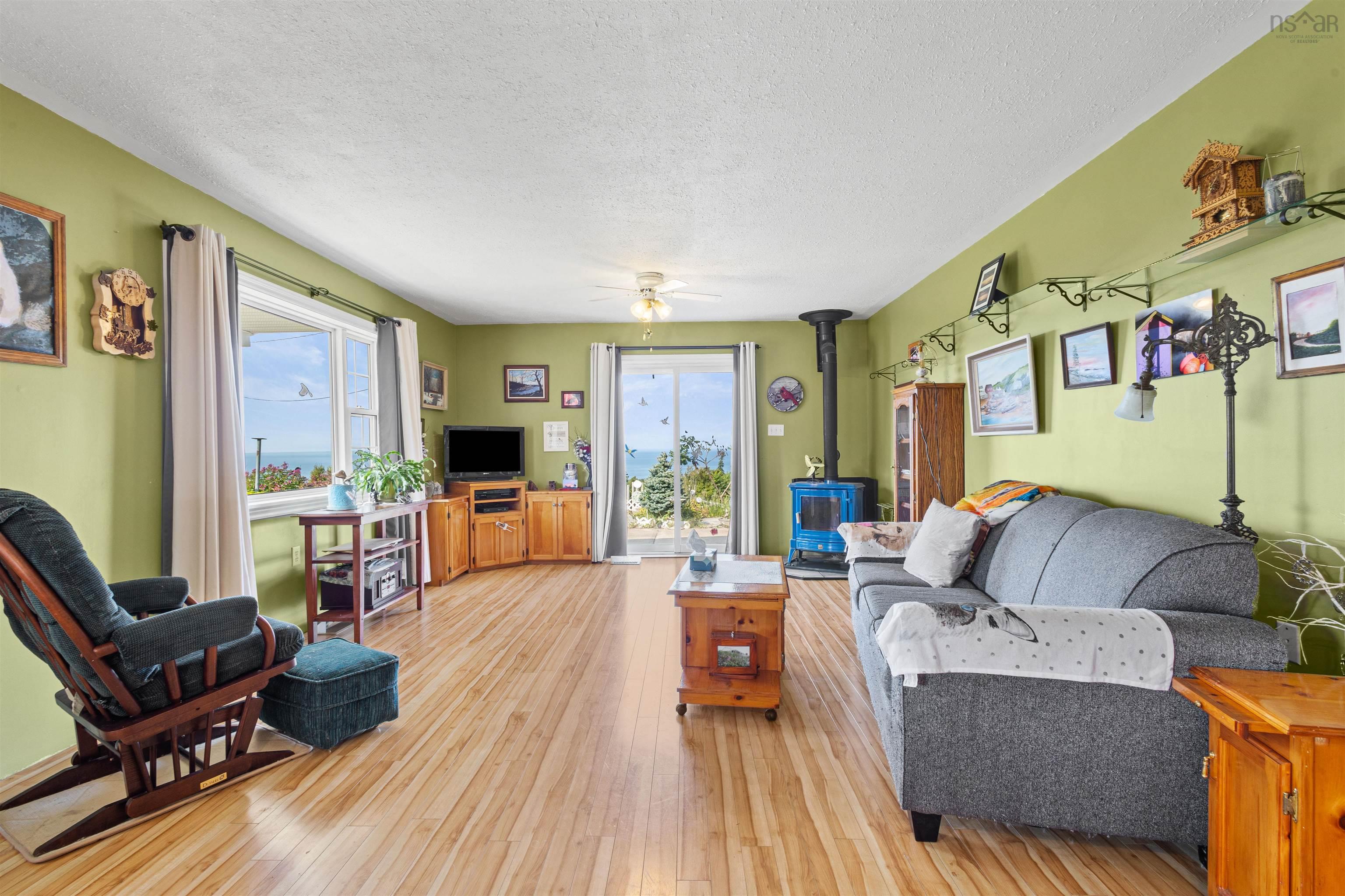 $649,900.00: 316 Brinton Road, Port Lorne