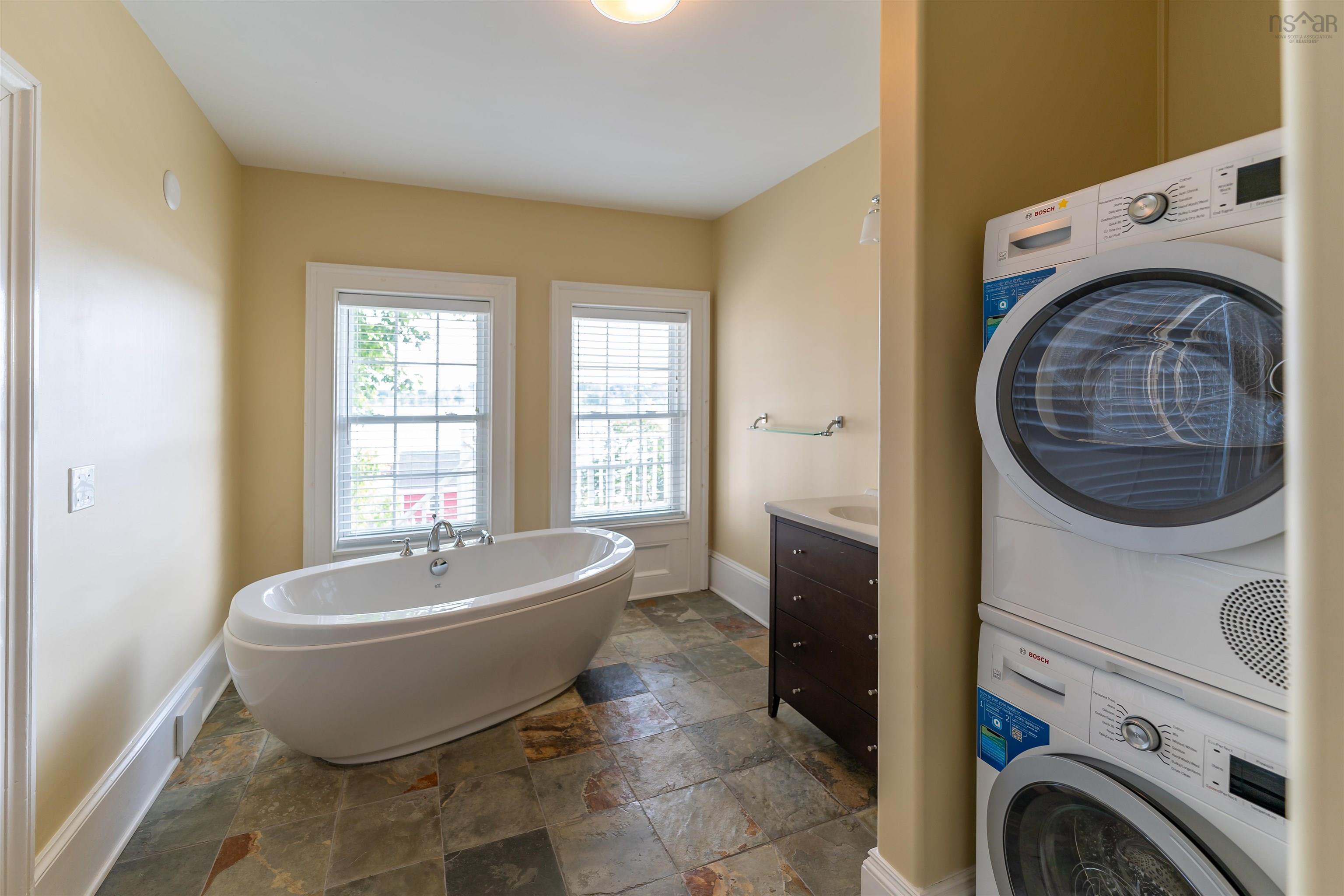 $795,000.00: 44 Montague Street, Lunenburg