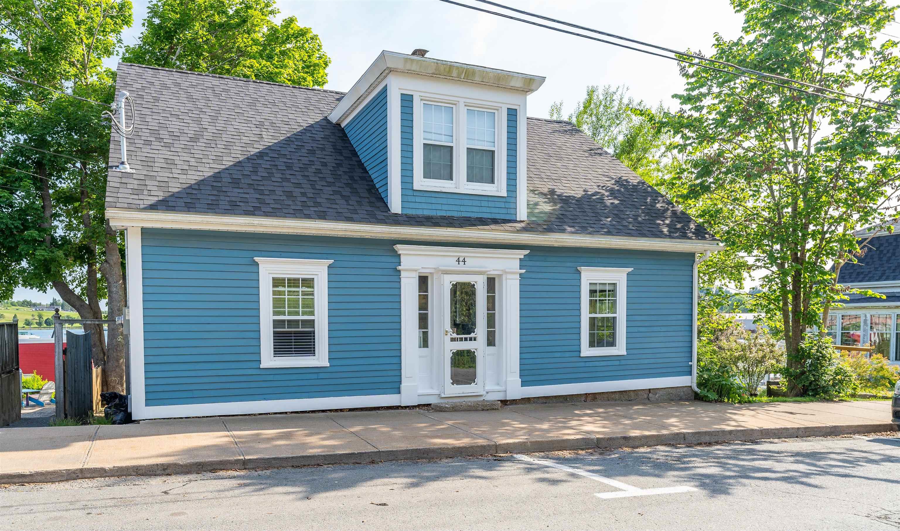 $795,000.00: 44 Montague Street, Lunenburg