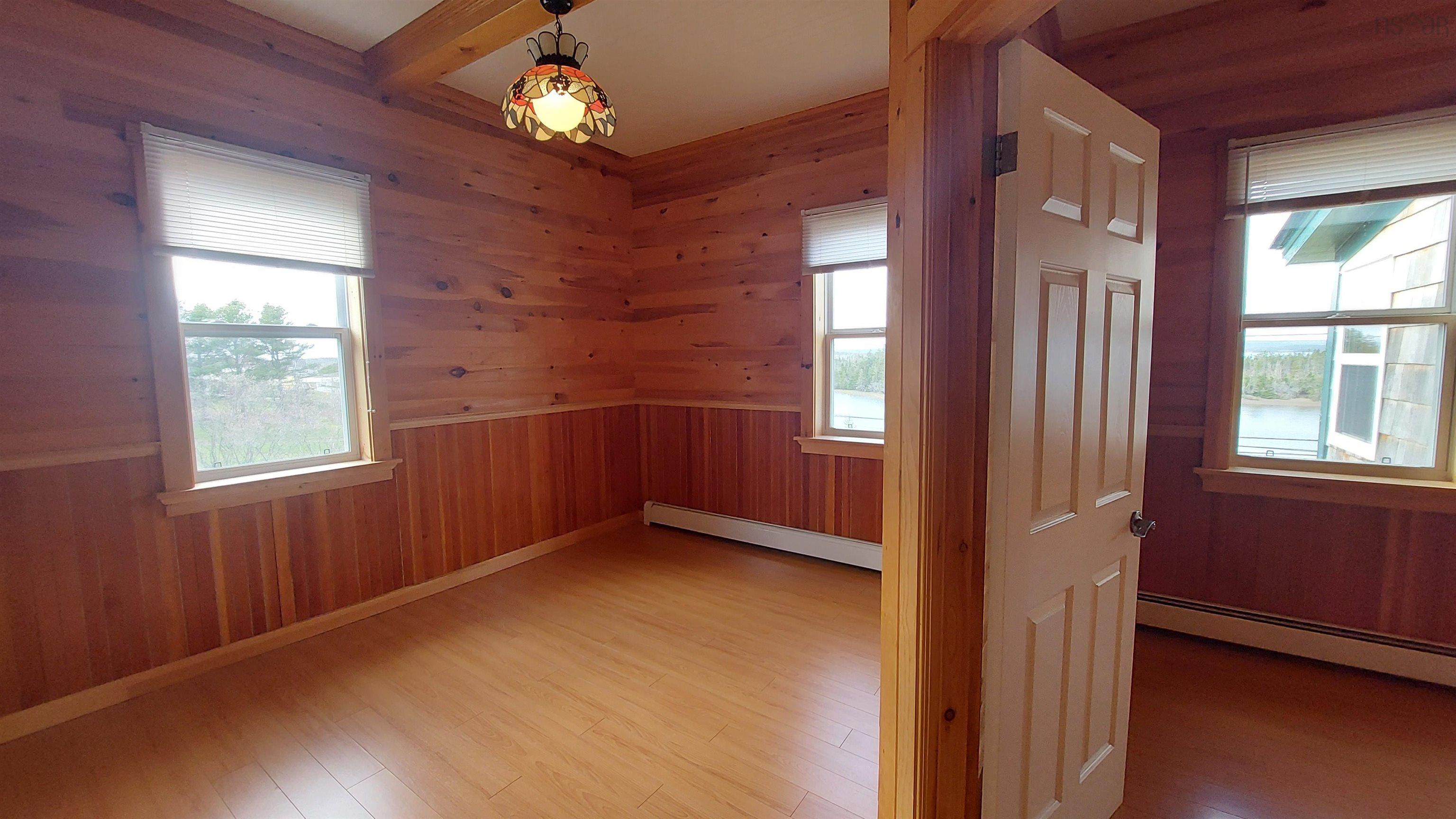 $320,000.00: 2714 Highway 320, Poulamon