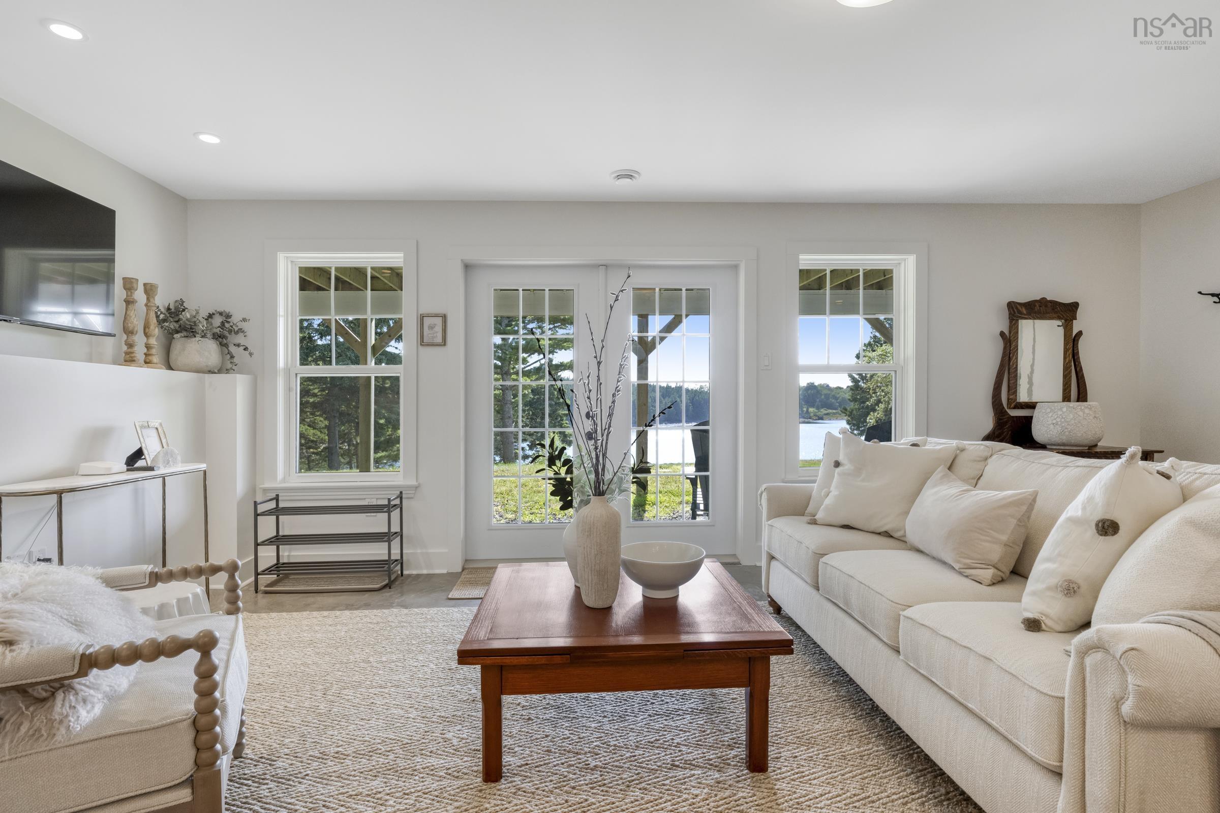 $1,897,000.00: 127 Ocean Stone Drive, Garden Lots