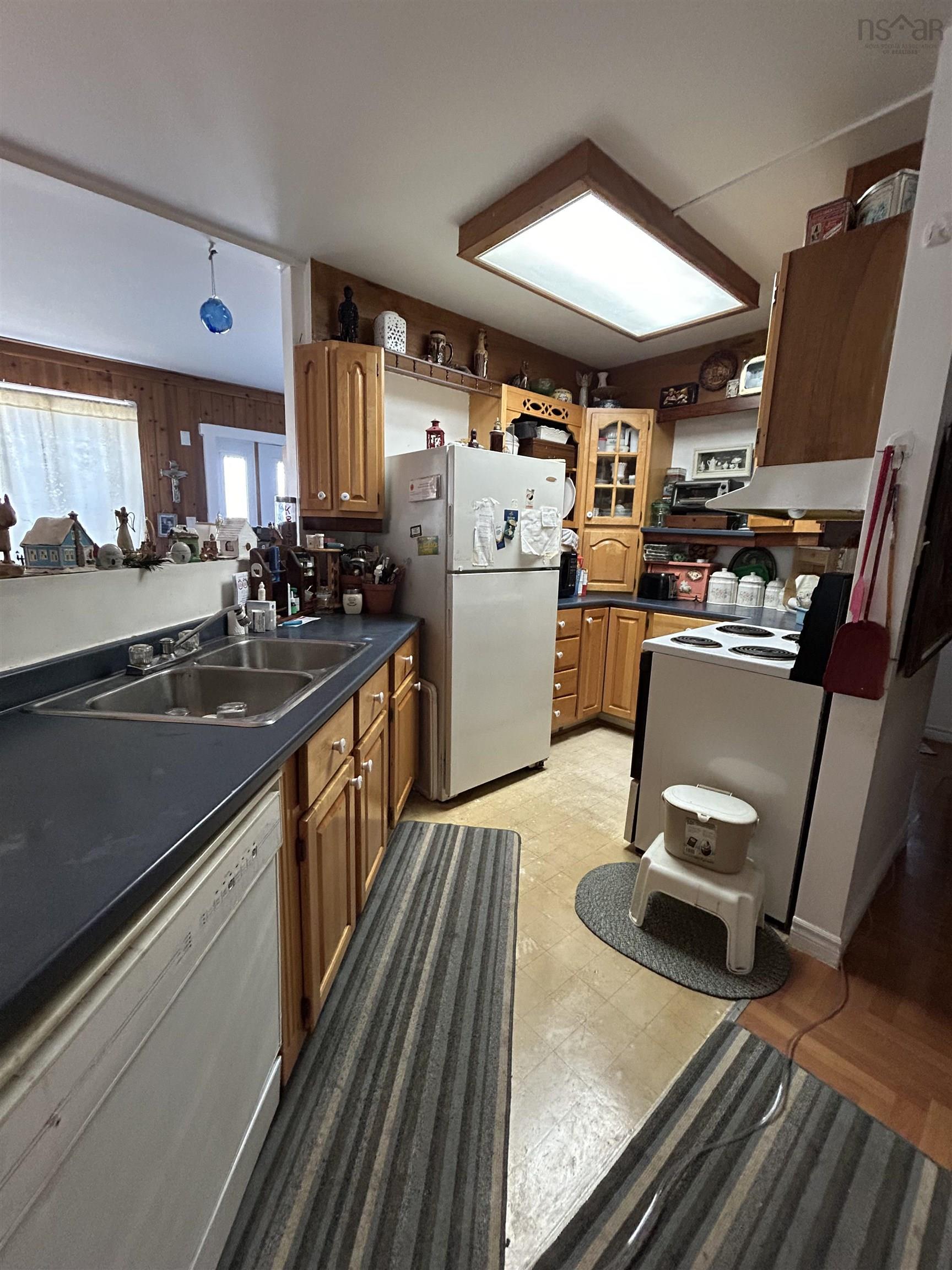 $375,000.00: 2A/B Wellington Court, Truro