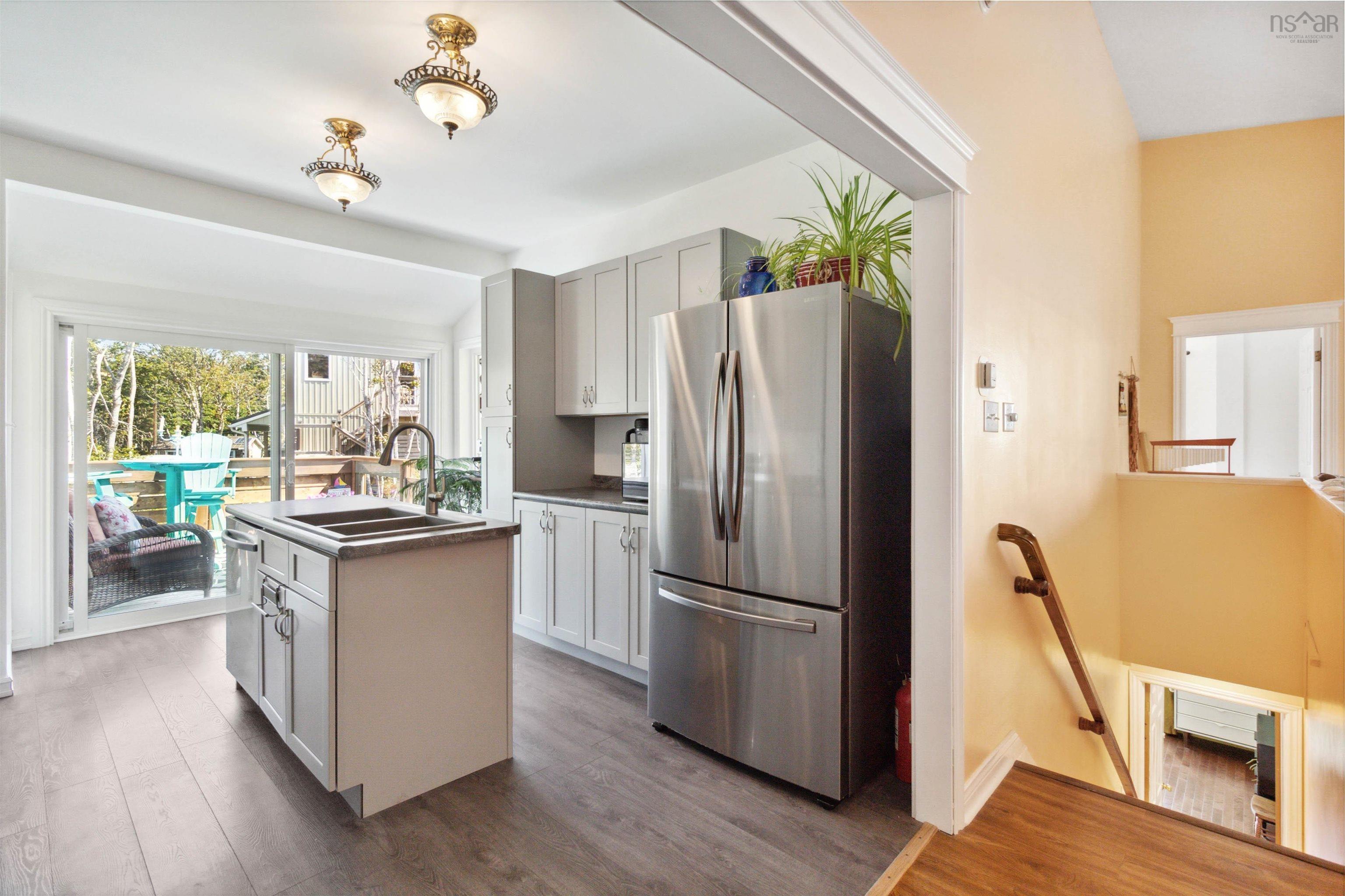 $995,000.00: 79 Five Rivers Drive, White Point