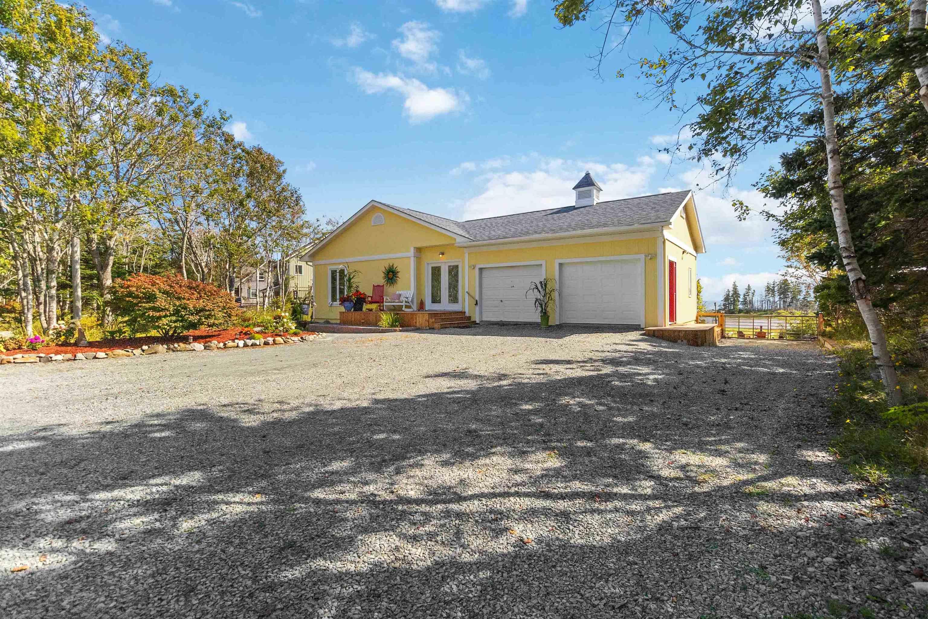 $995,000.00: 79 Five Rivers Drive, White Point