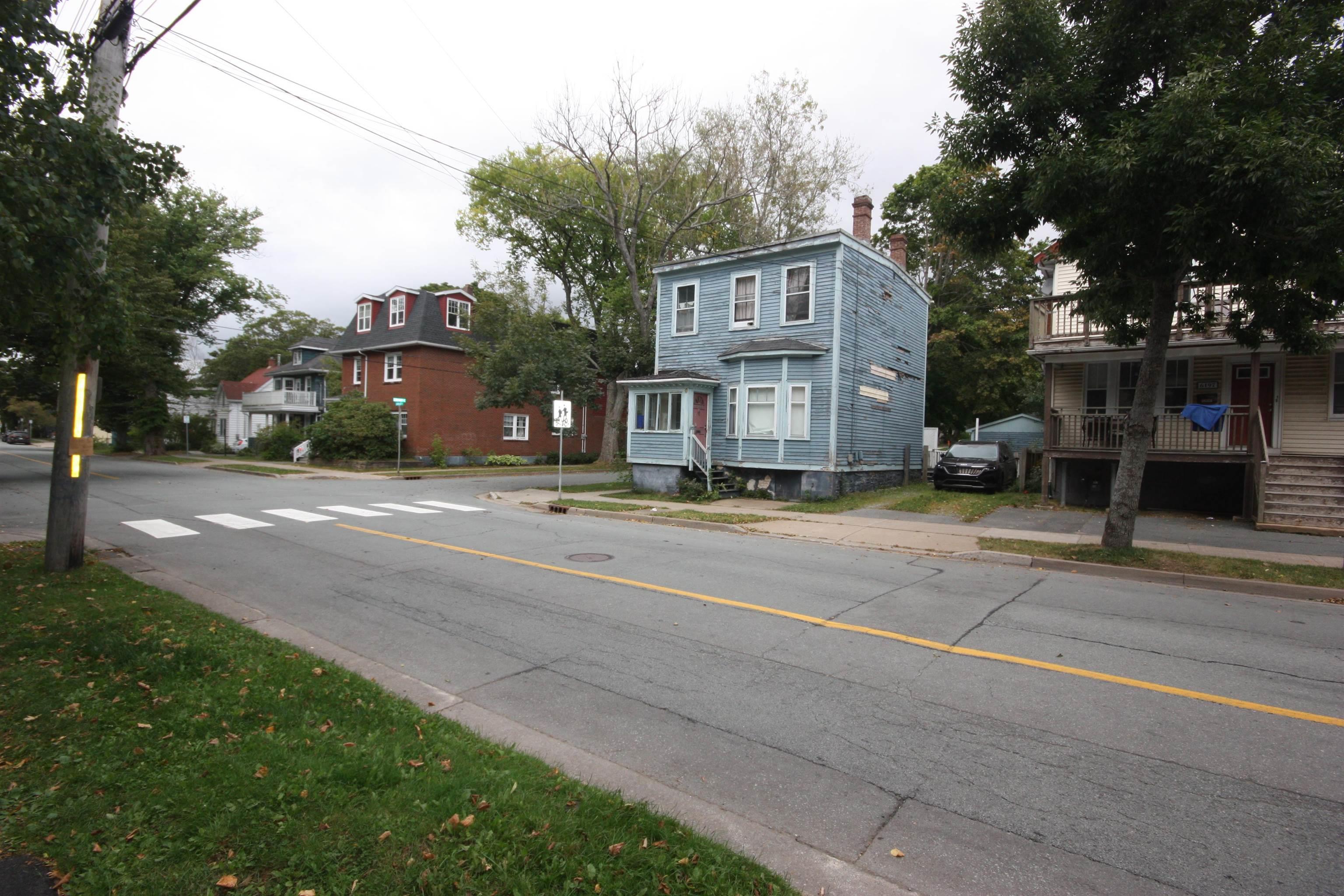 $950,000.00: 6203 Jubilee Road, Halifax