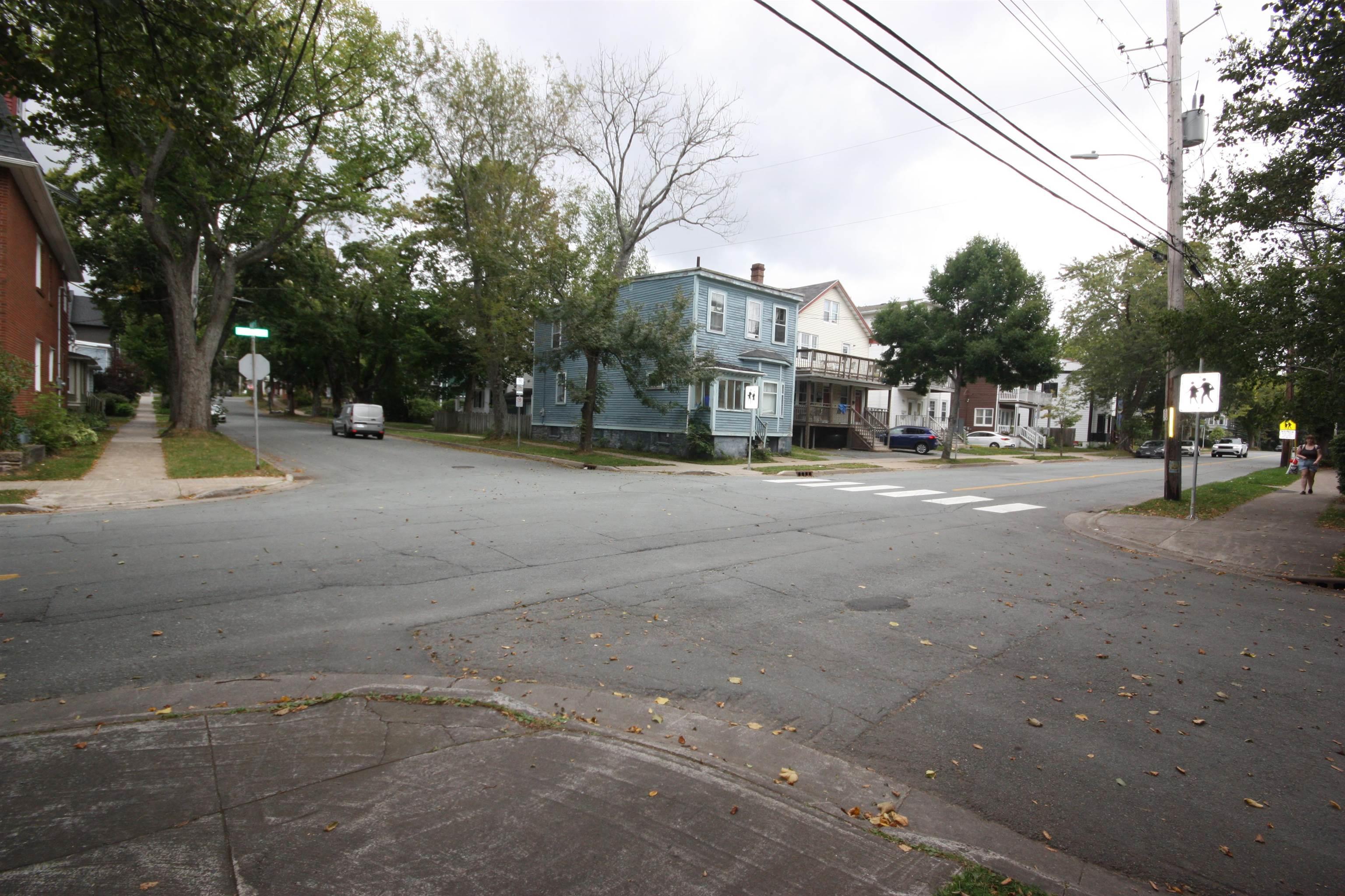 $950,000.00: 6203 Jubilee Road, Halifax