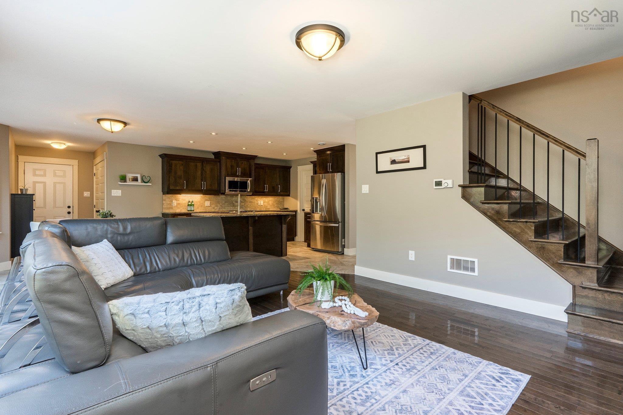 $849,900.00: 110 Coulter Crescent, Oakfield