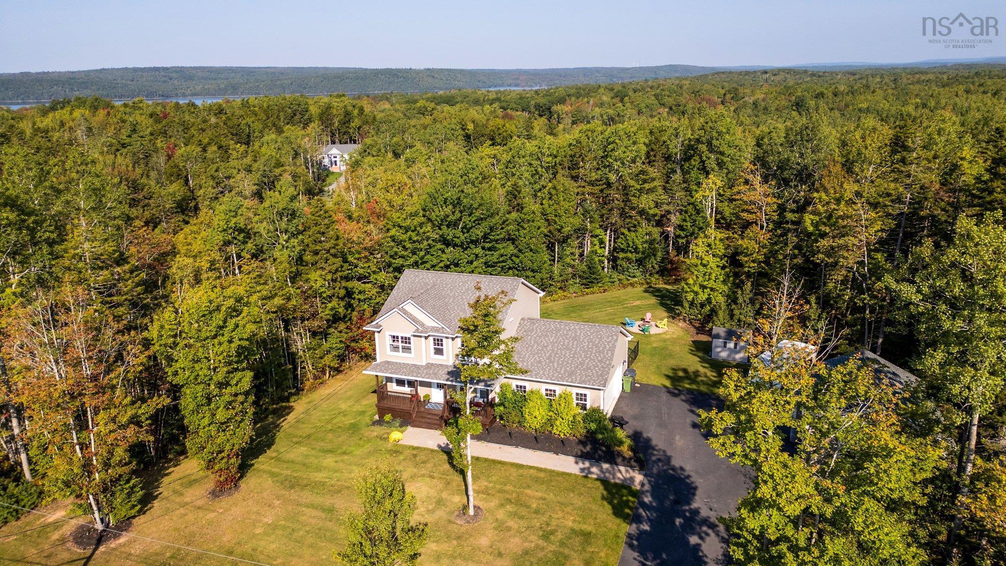 $849,900.00: 110 Coulter Crescent, Oakfield