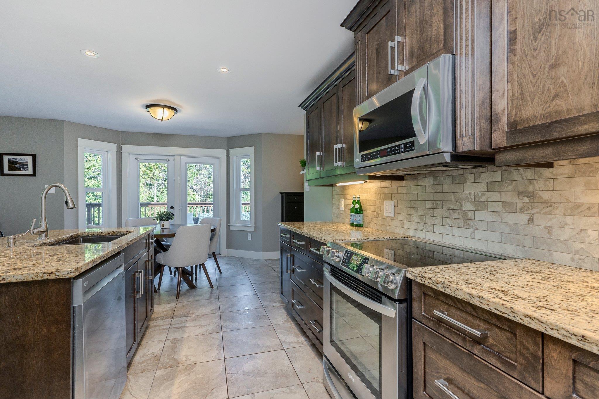 $849,900.00: 110 Coulter Crescent, Oakfield