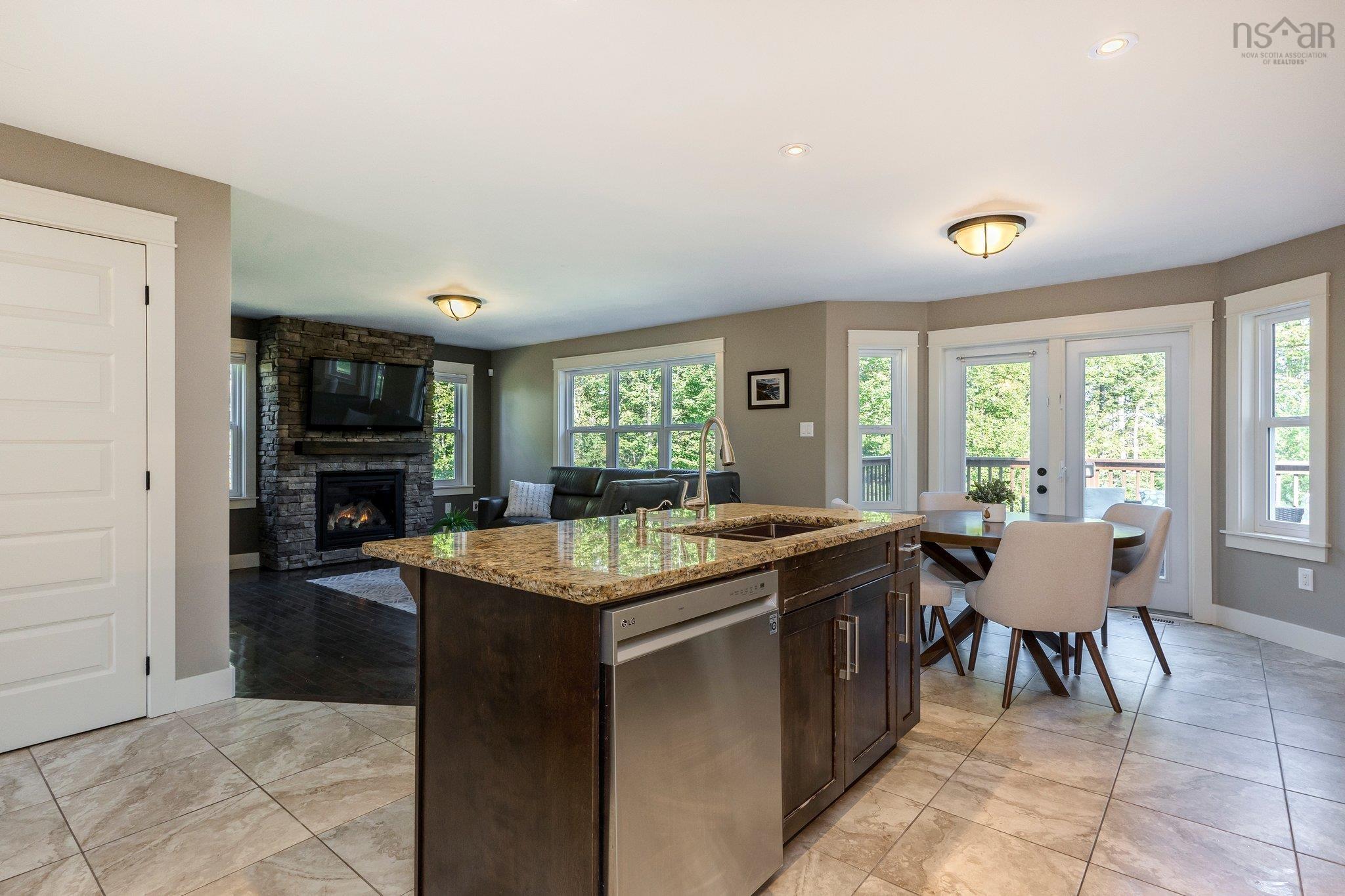 $849,900.00: 110 Coulter Crescent, Oakfield
