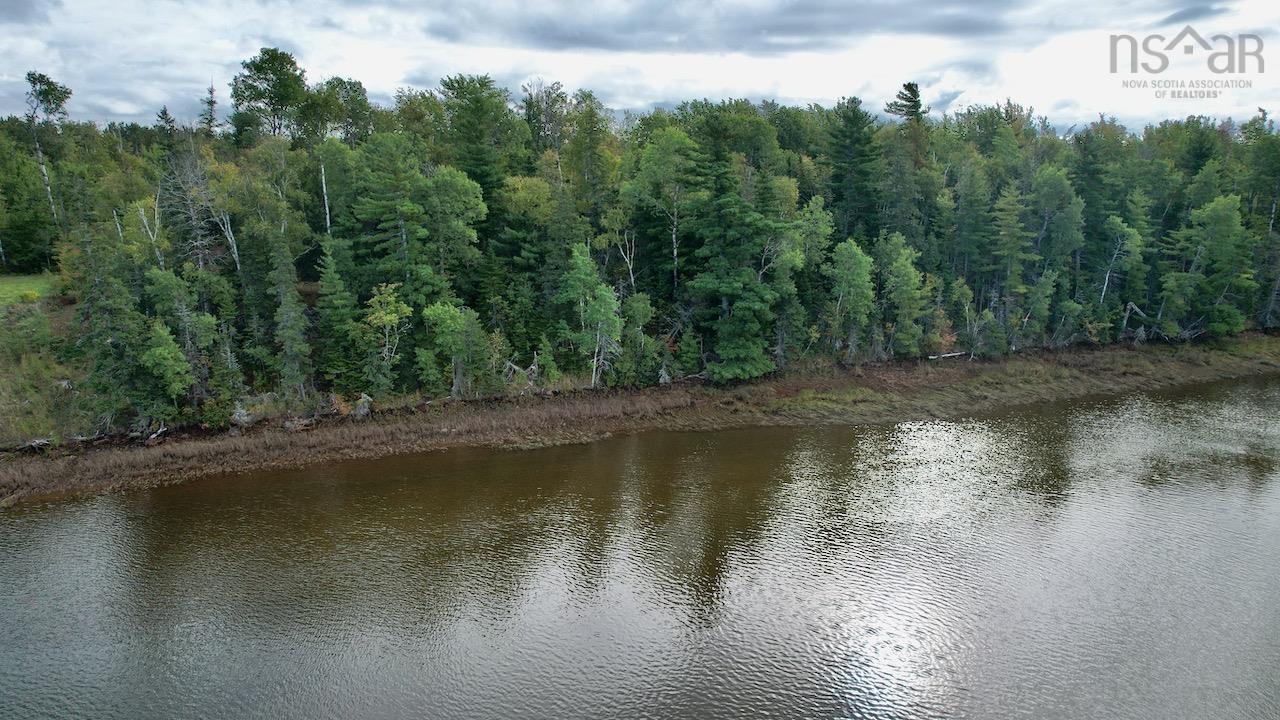 $182,850.00: 24-5 Highway 321 Highway, Roslin
