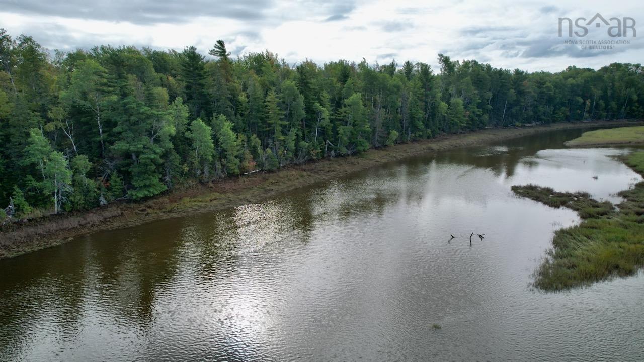 $182,850.00: 24-5 Highway 321 Highway, Roslin