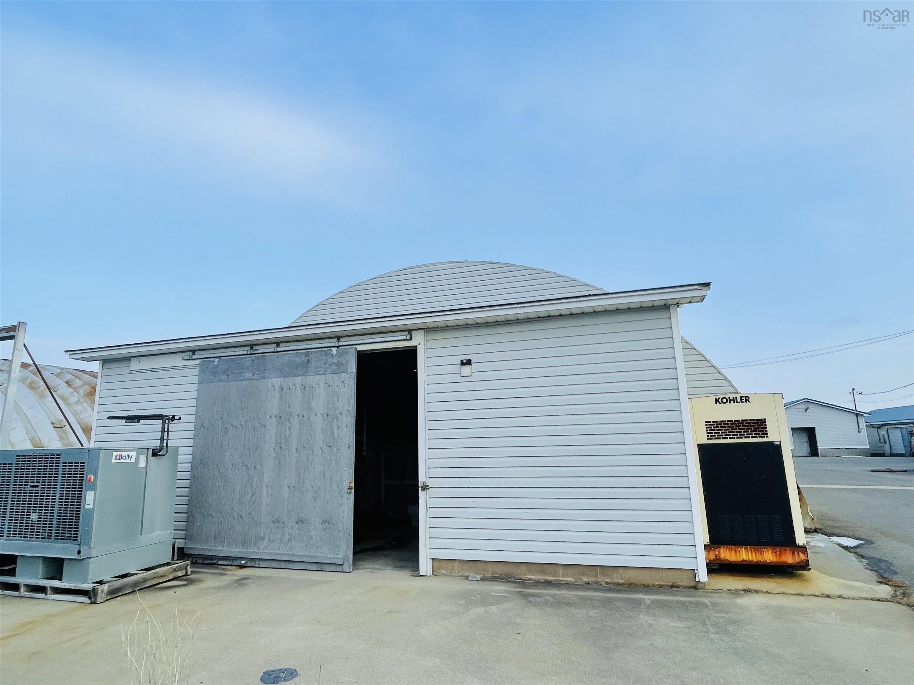 $2,250,000.00: 81-89 Daniels Head Road, South Side
