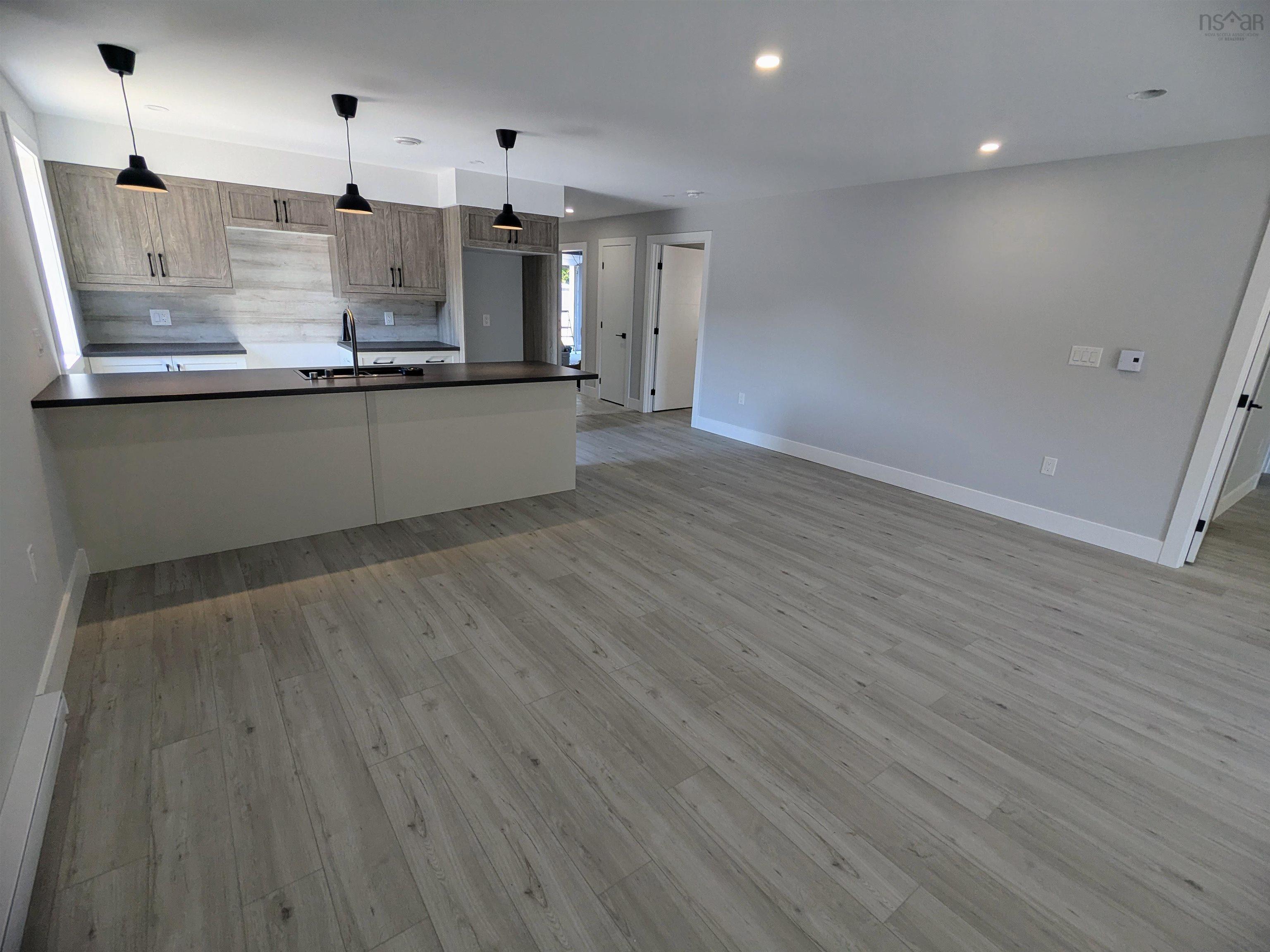 $599,900.00: 32 30 Shadebush Walk, Upper Sackville