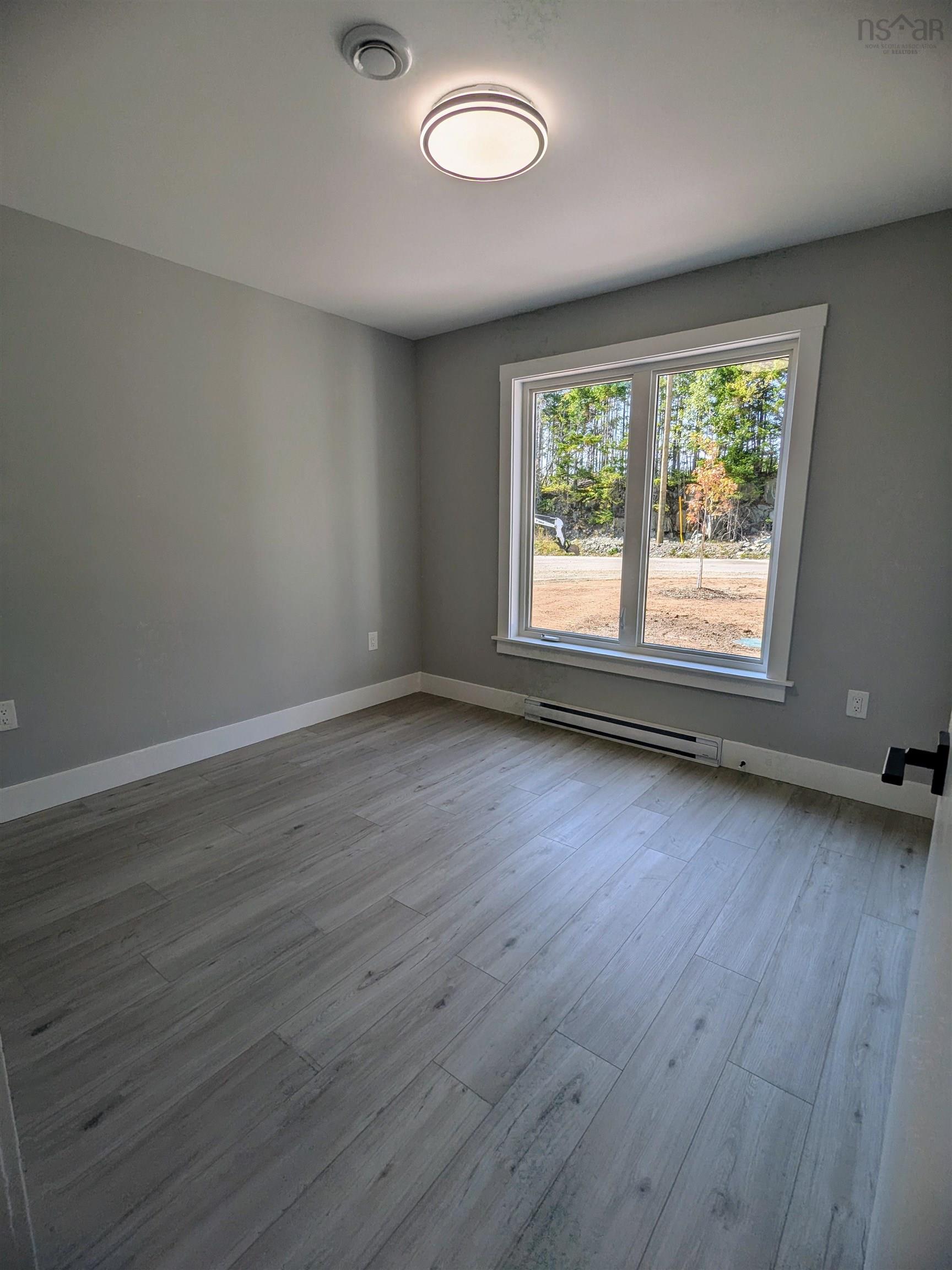 $599,900.00: 32 30 Shadebush Walk, Upper Sackville