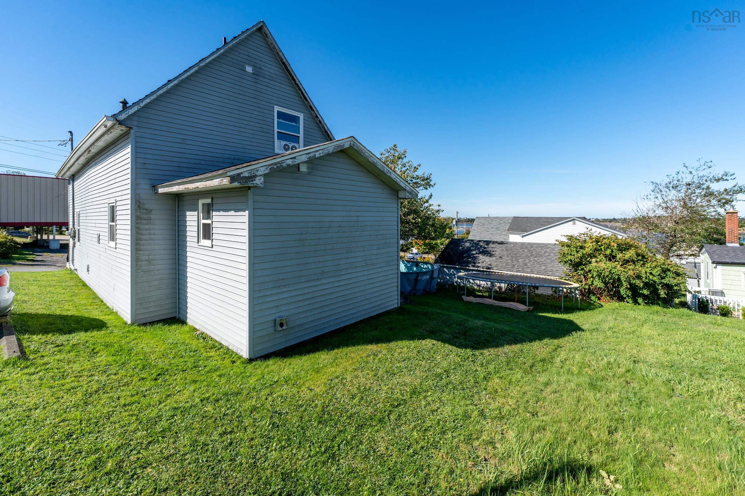 $179,900.00: 10 Store Street, Yarmouth
