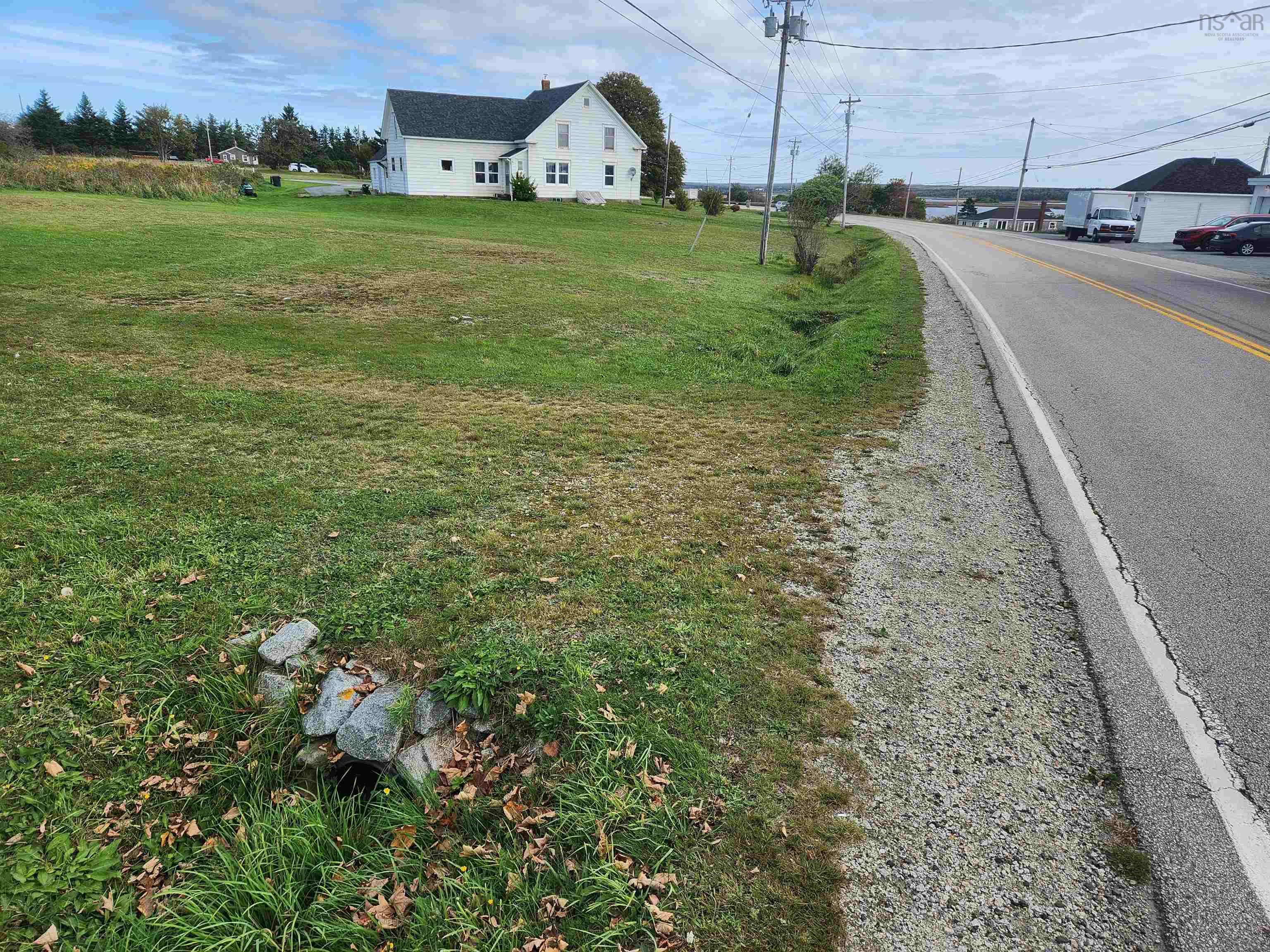 $24,999.00: Highway 335, West Pubnico